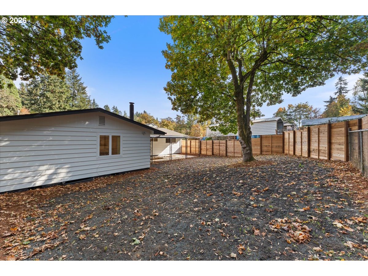 17055 Se Webster Rd Property Photo 43