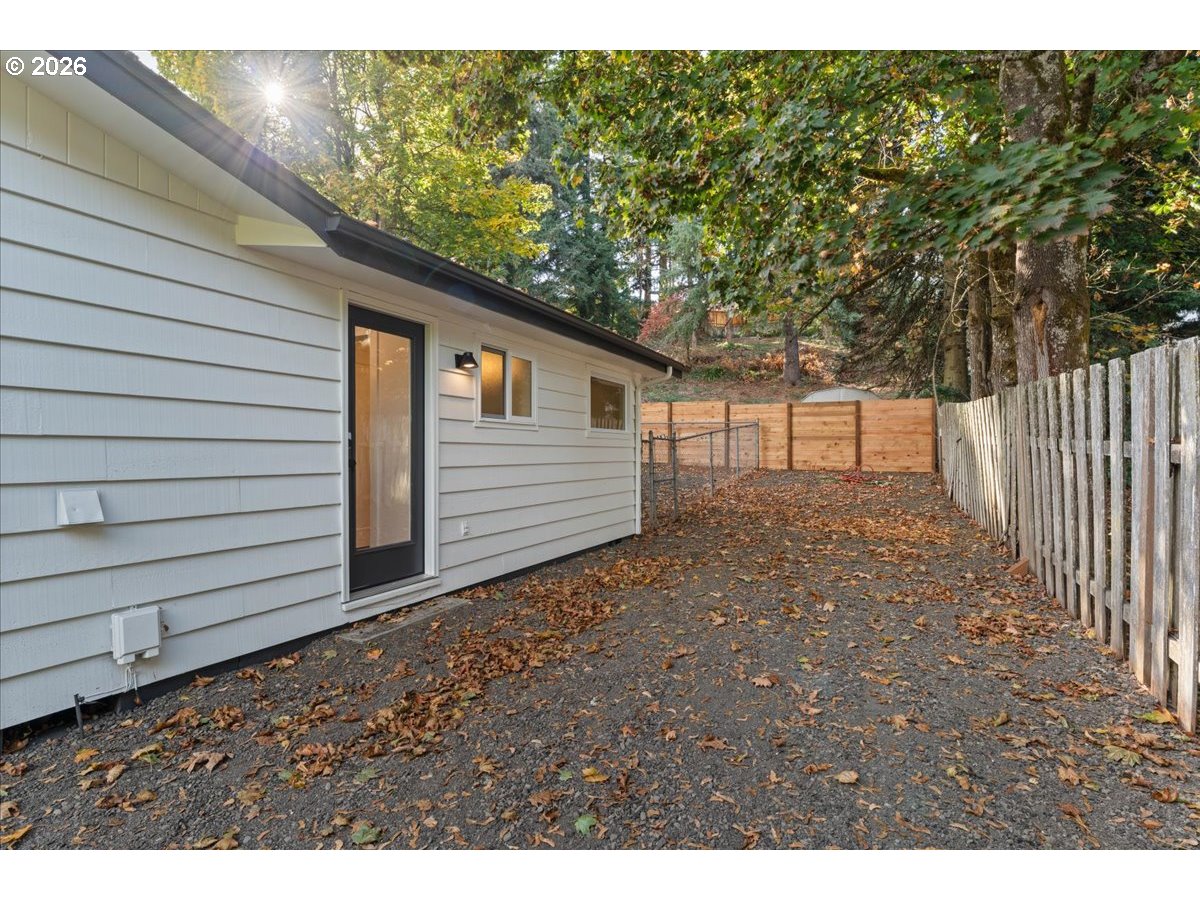 17055 Se Webster Rd Property Photo 44
