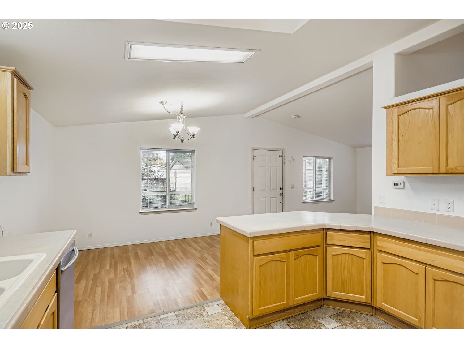 2111 Pippin St Property Photo 10