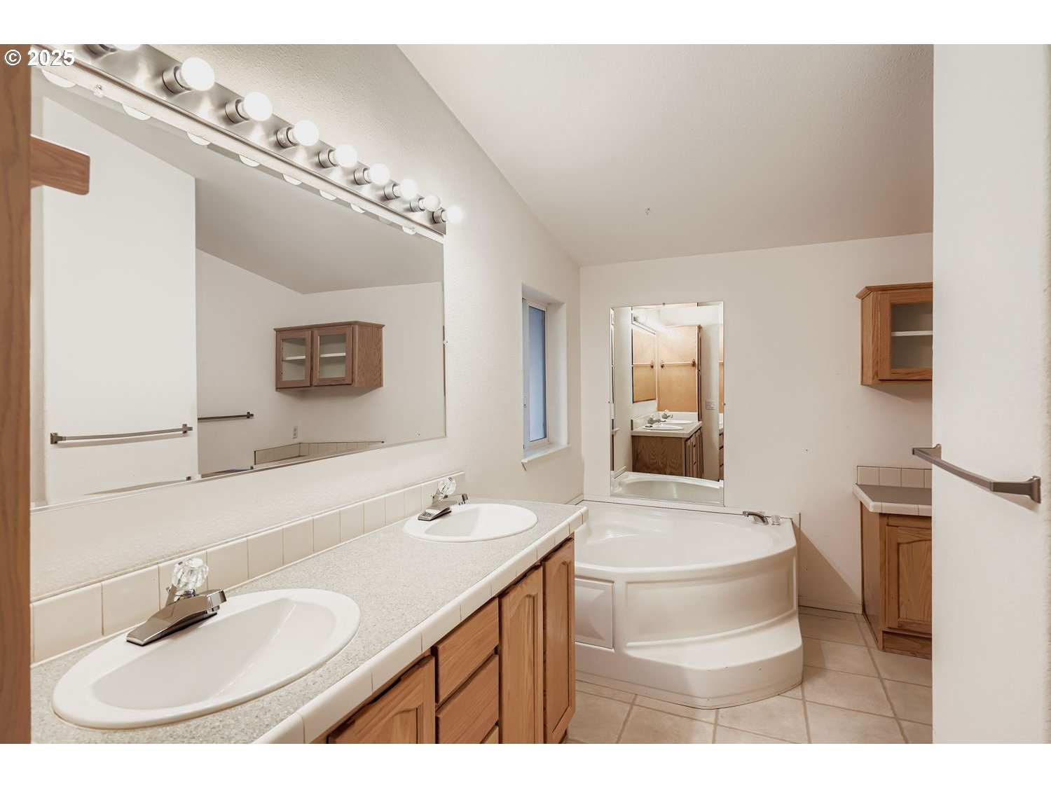 2111 Pippin St Property Photo 15