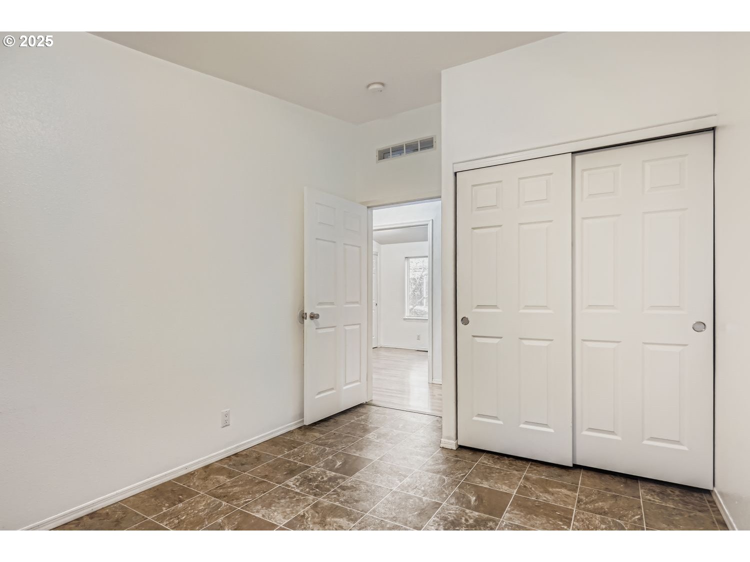 2111 Pippin St Property Photo 19