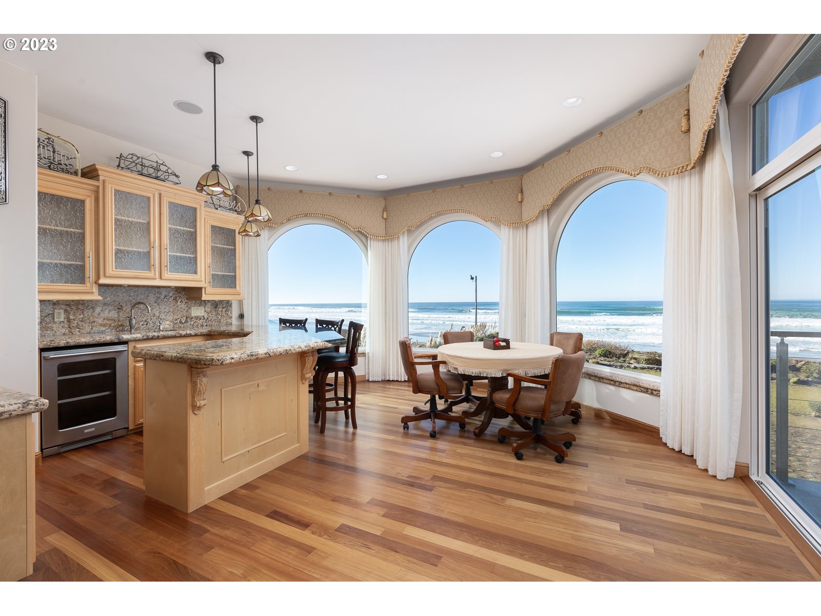 3775 Highway 101 N Property Photo 6