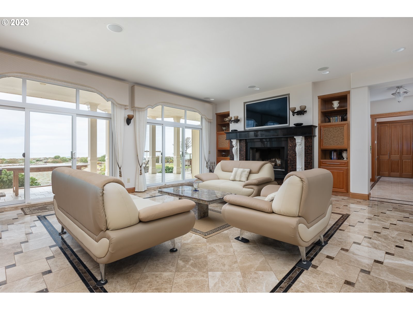 3775 Highway 101 N Property Photo 12