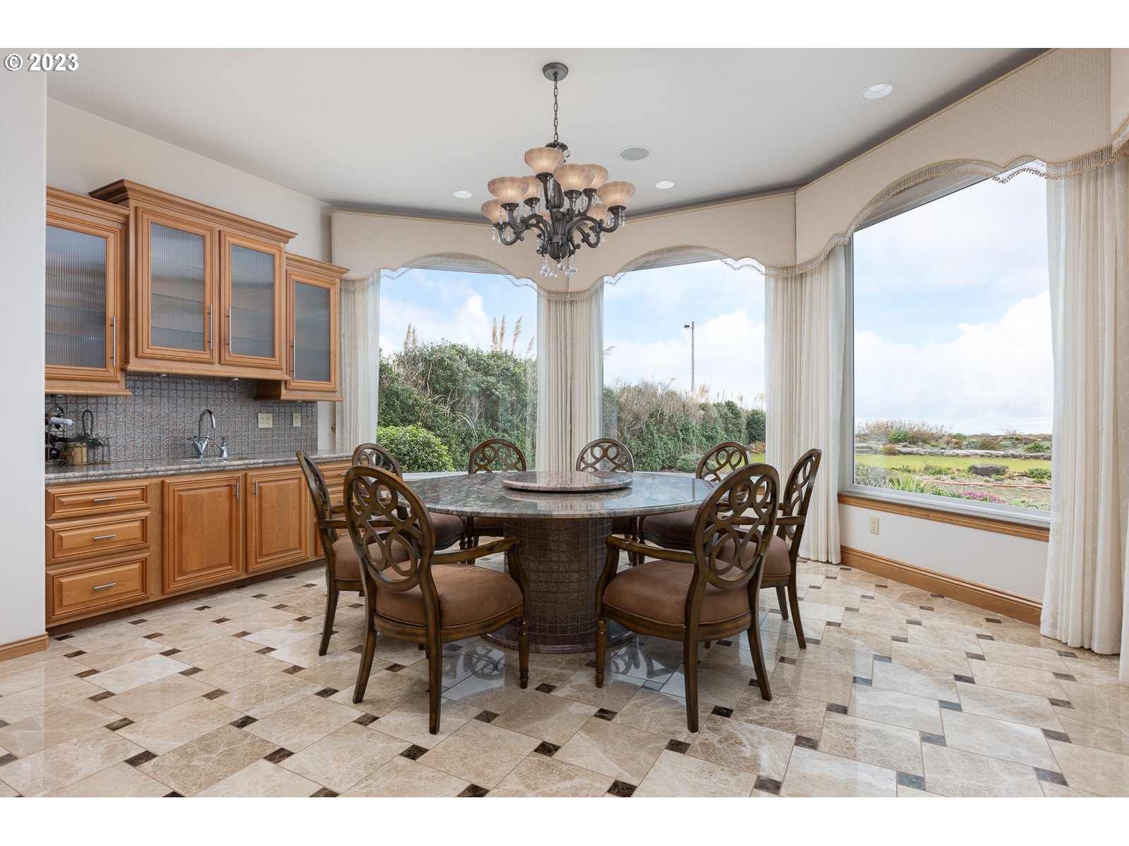 3775 Highway 101 N Property Photo 16