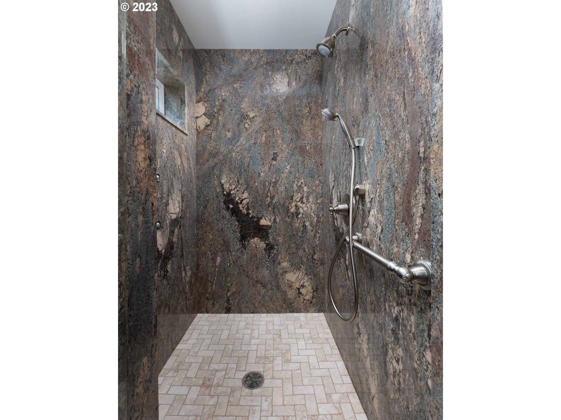 3775 Highway 101 N Property Photo 34