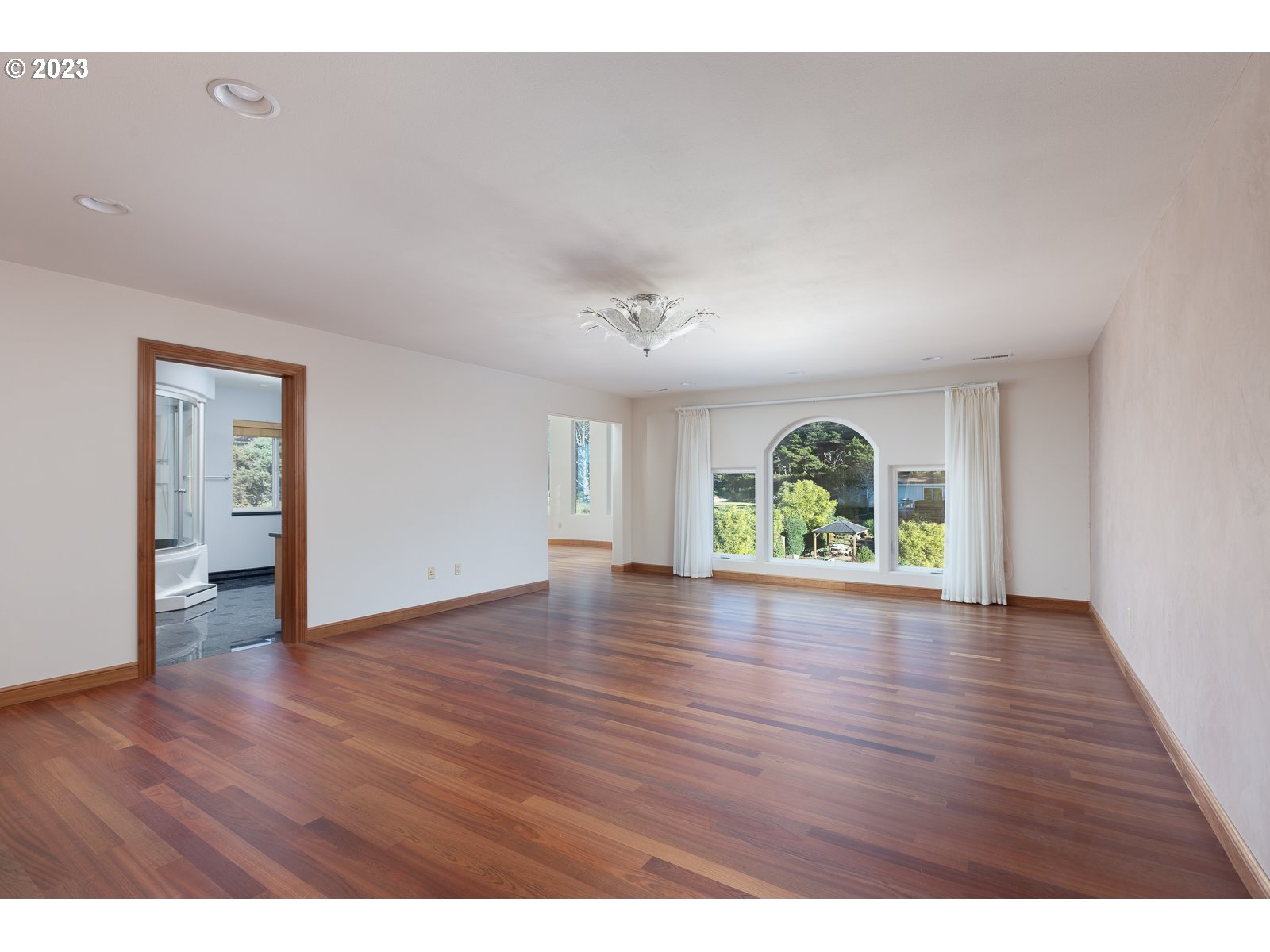 3775 Highway 101 N Property Photo 37