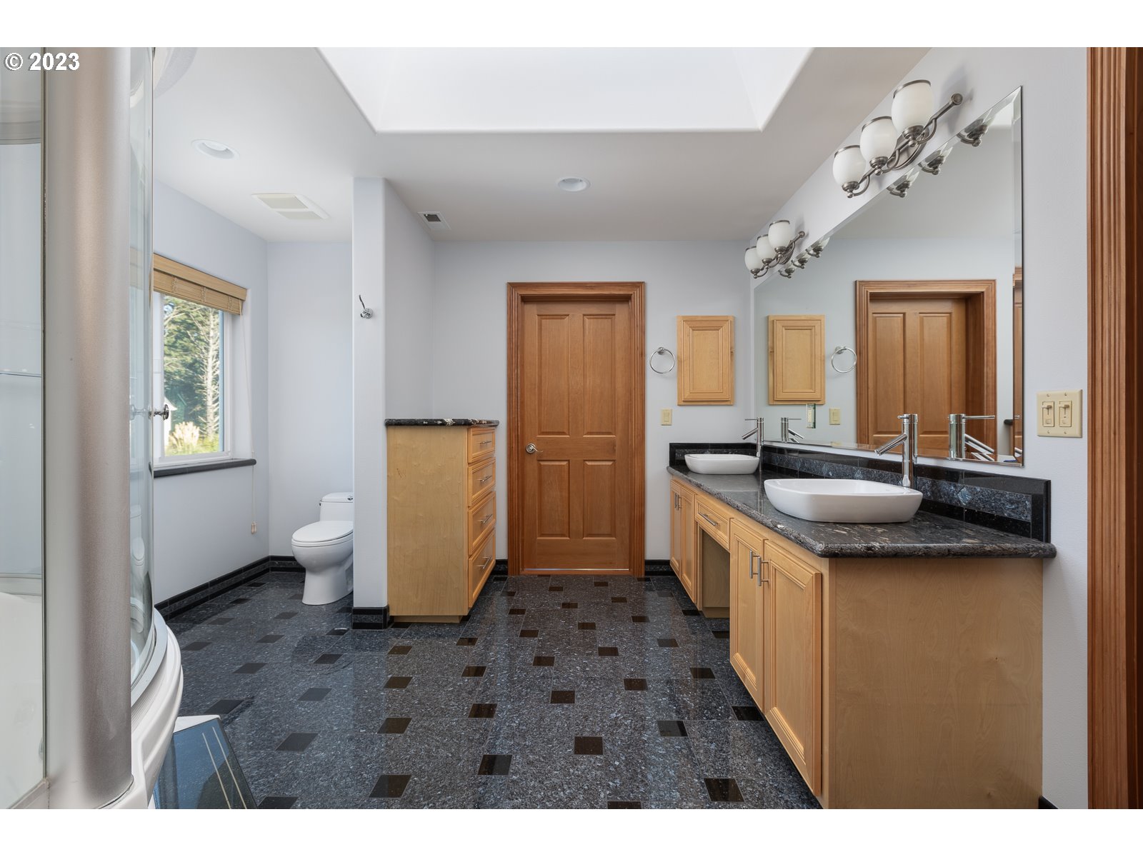 3775 Highway 101 N Property Photo 38