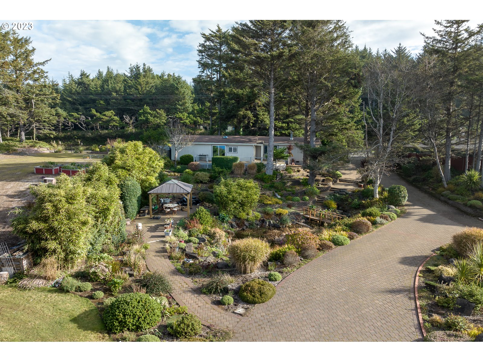 3775 Highway 101 N Property Photo 46