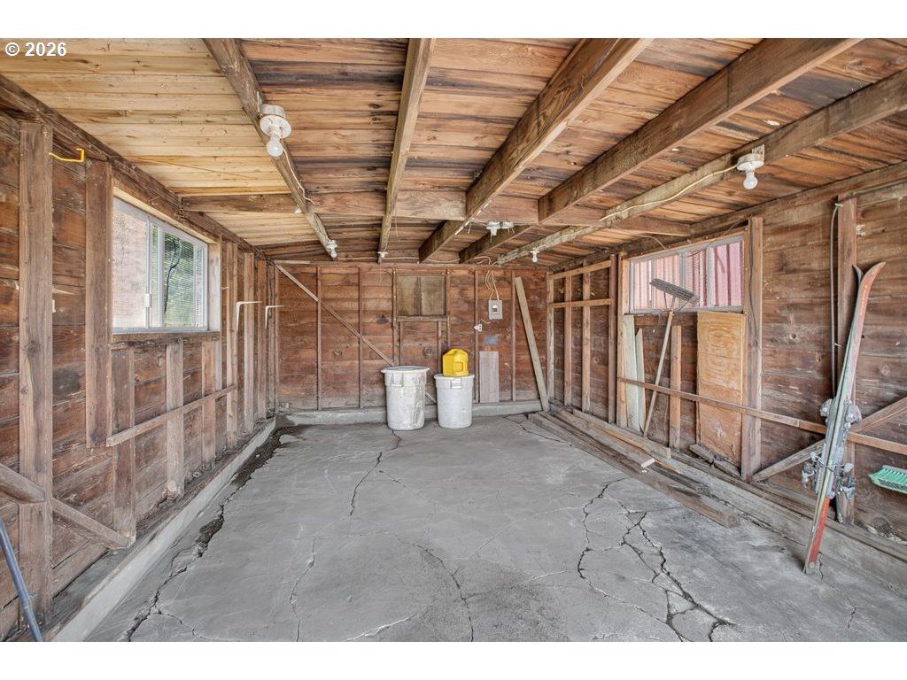 3011 Ne Rasmussen Rd Property Photo 42