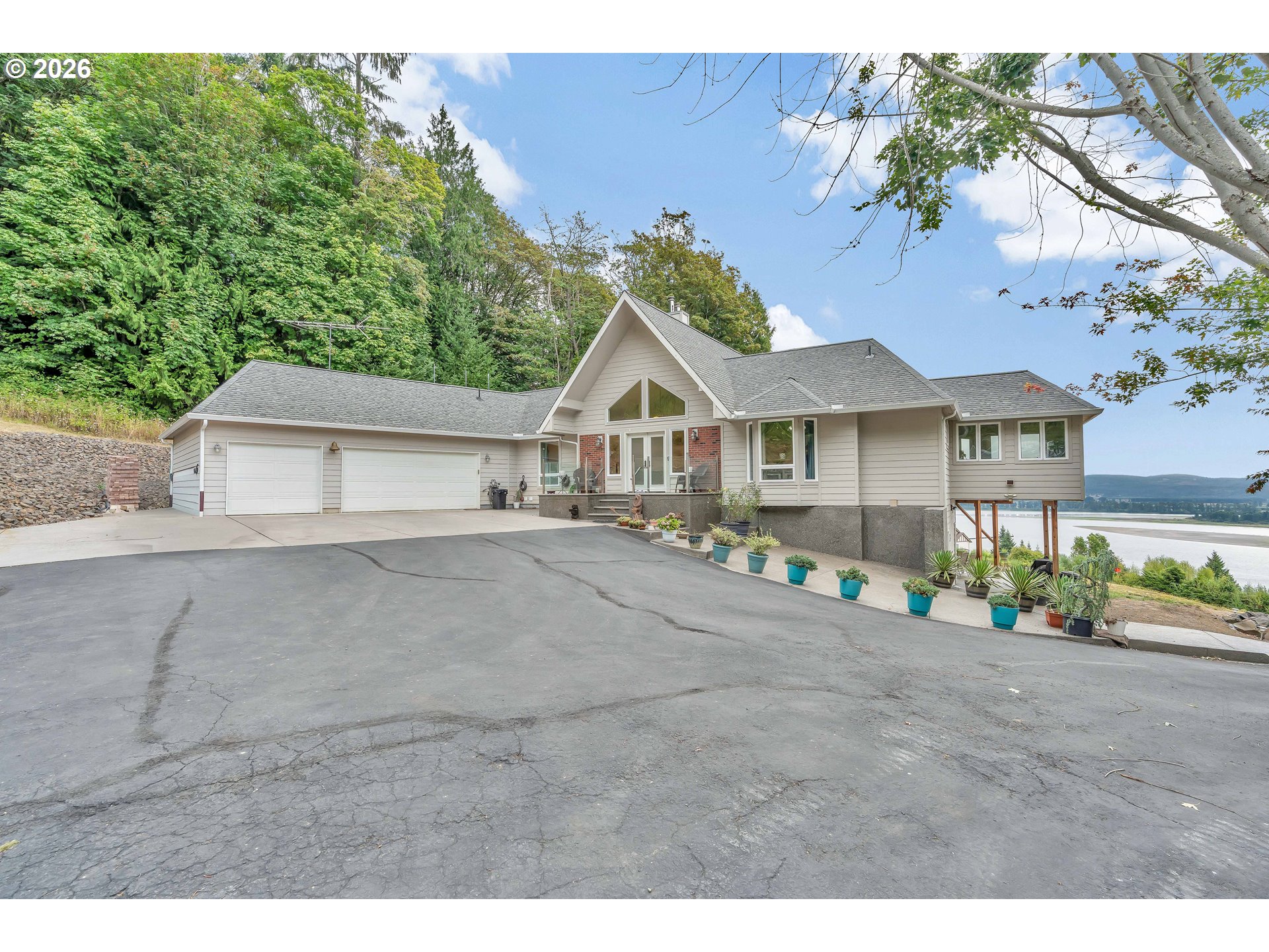 1663 E State Route 4 Property Photo 1