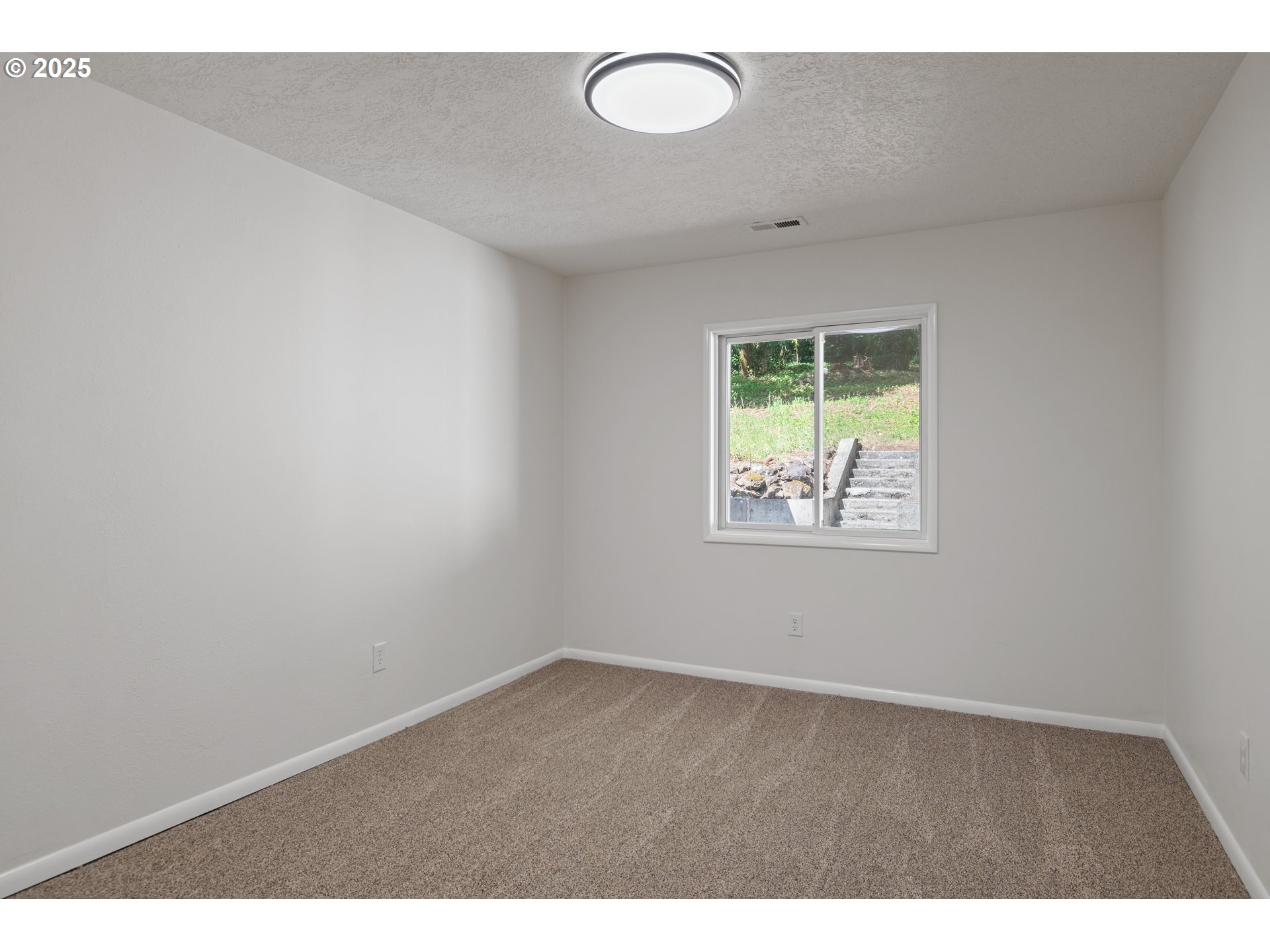 3212 Pacific Way Property Photo 19