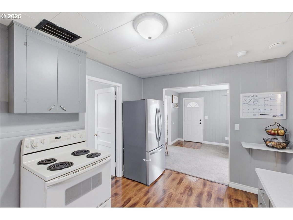 2355 Hyde St Property Photo 14