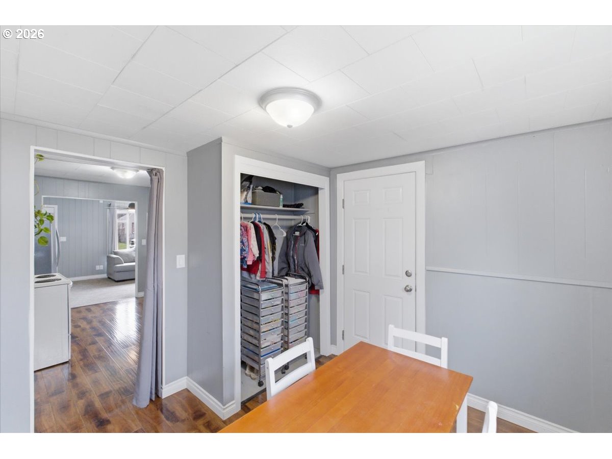 2355 Hyde St Property Photo 16