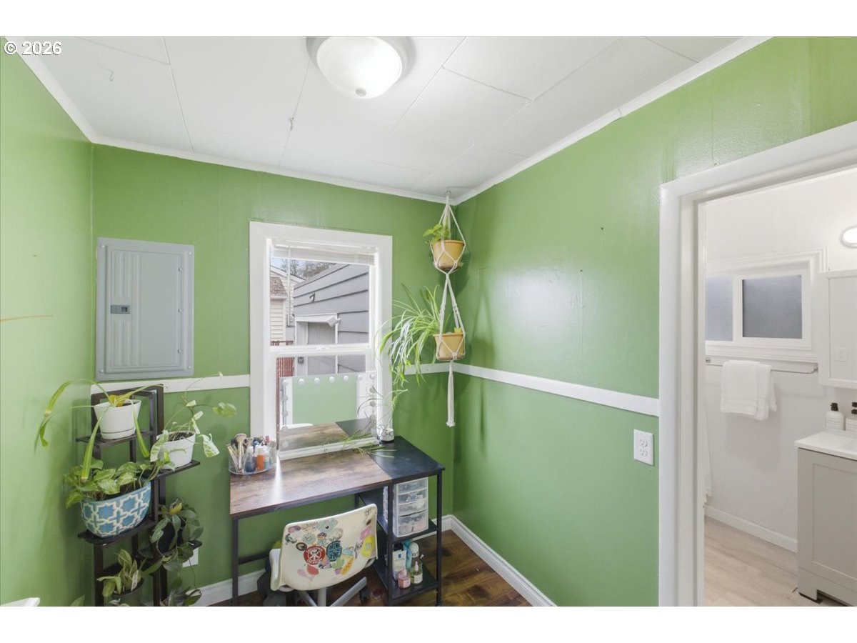 2355 Hyde St Property Photo 23