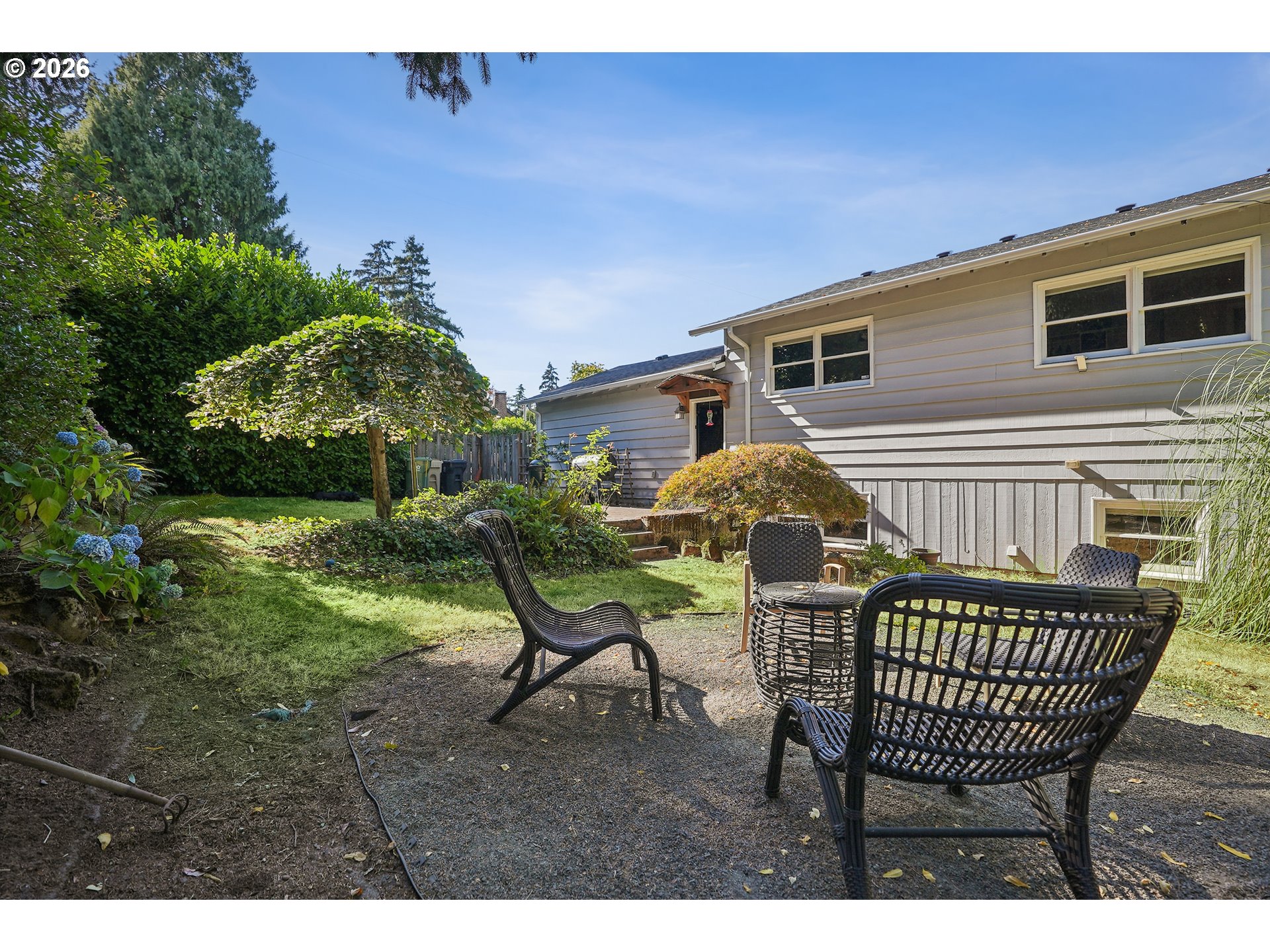 1032 Laurel St Property Photo 35