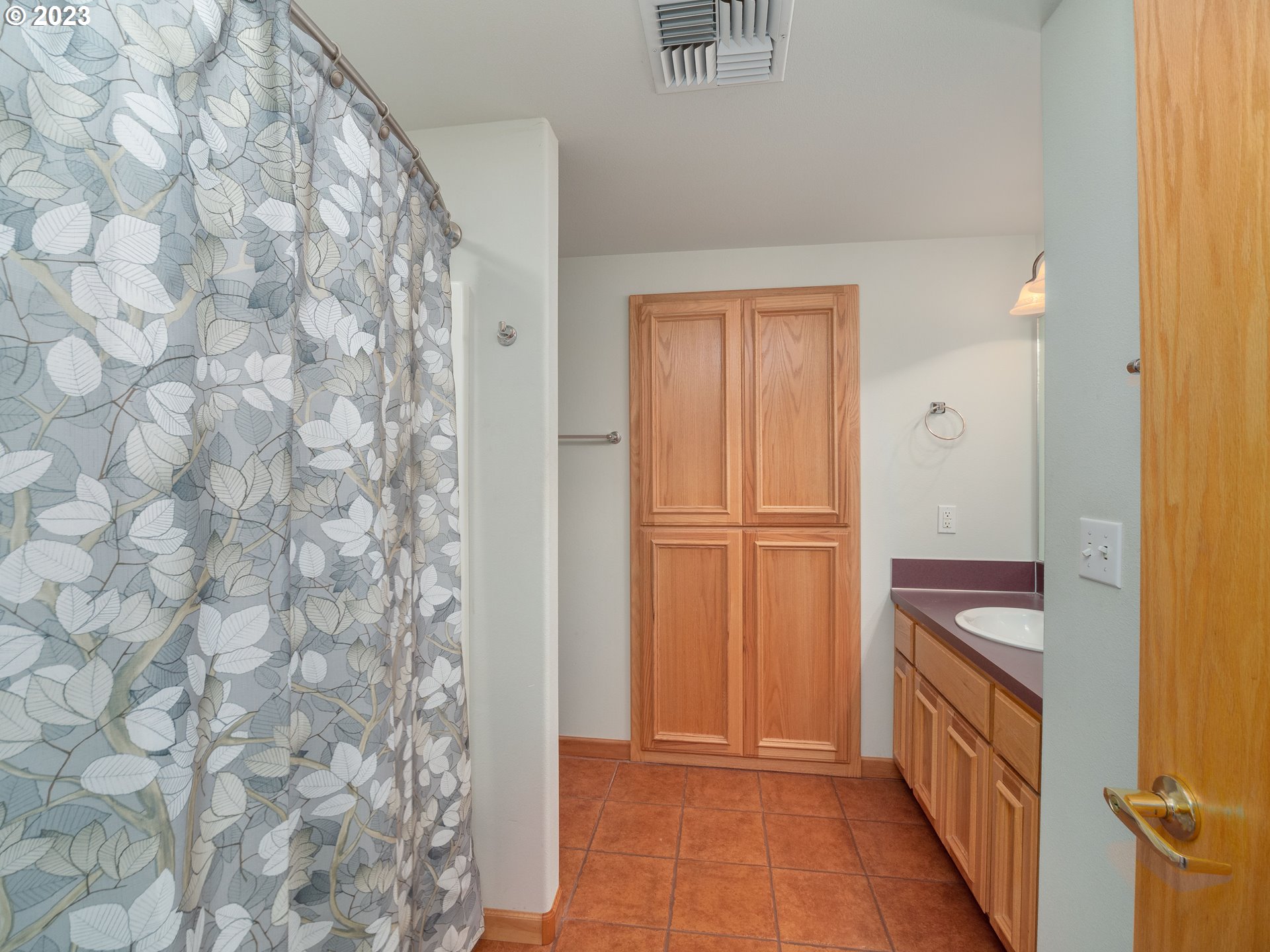 345 1st St Property Photo 29