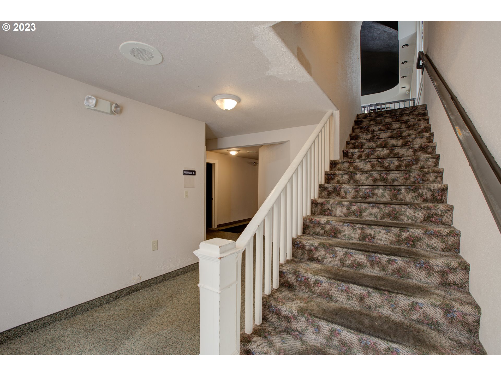 809 Se Main St Property Photo 24