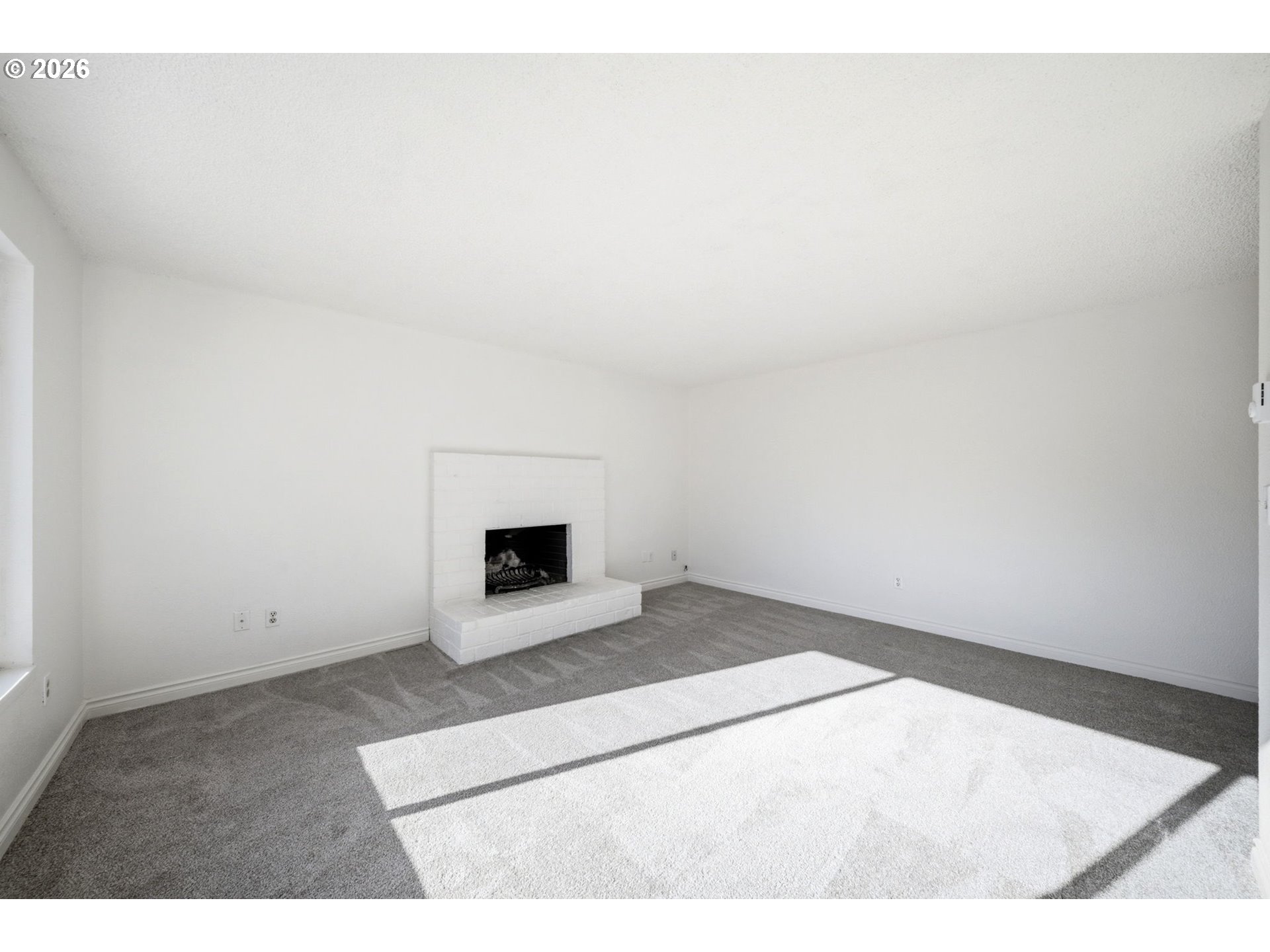 1105 Se 145th Ct Property Photo 5