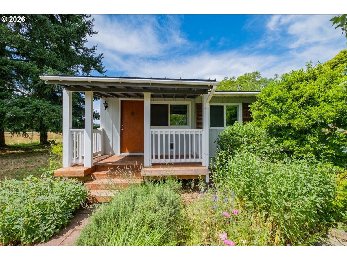 37625 Sunset Ln Property Photo 1