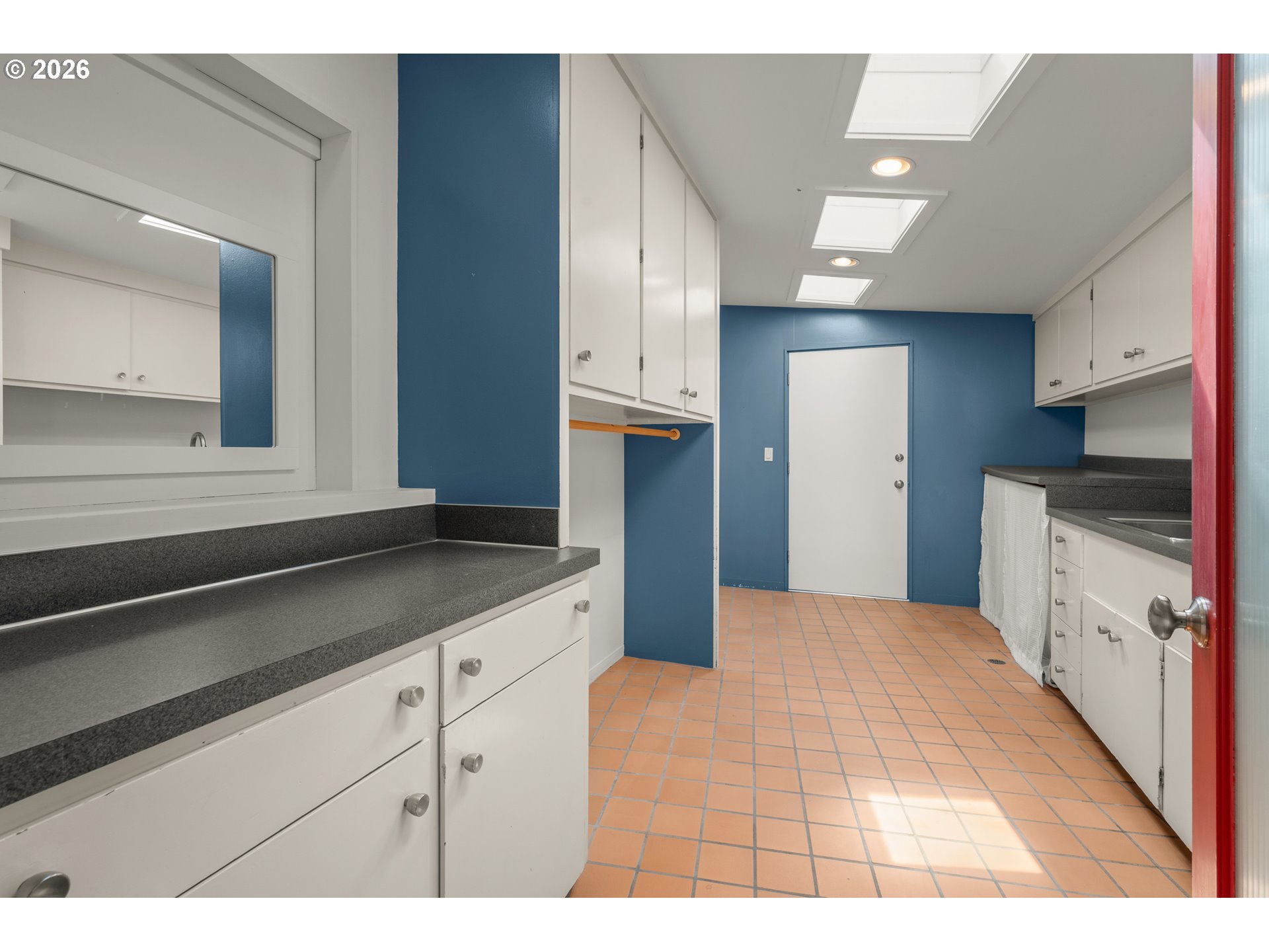 2606 Spring Blvd Property Photo 34