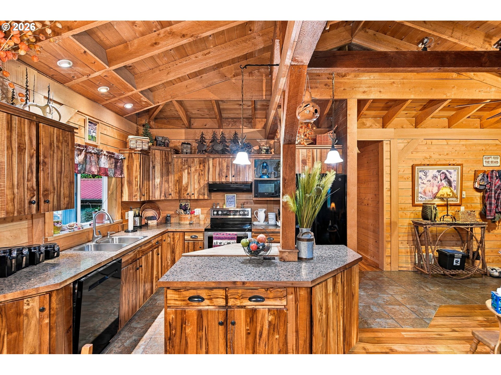 51256 Salmon Gulch Rd Property Photo 10