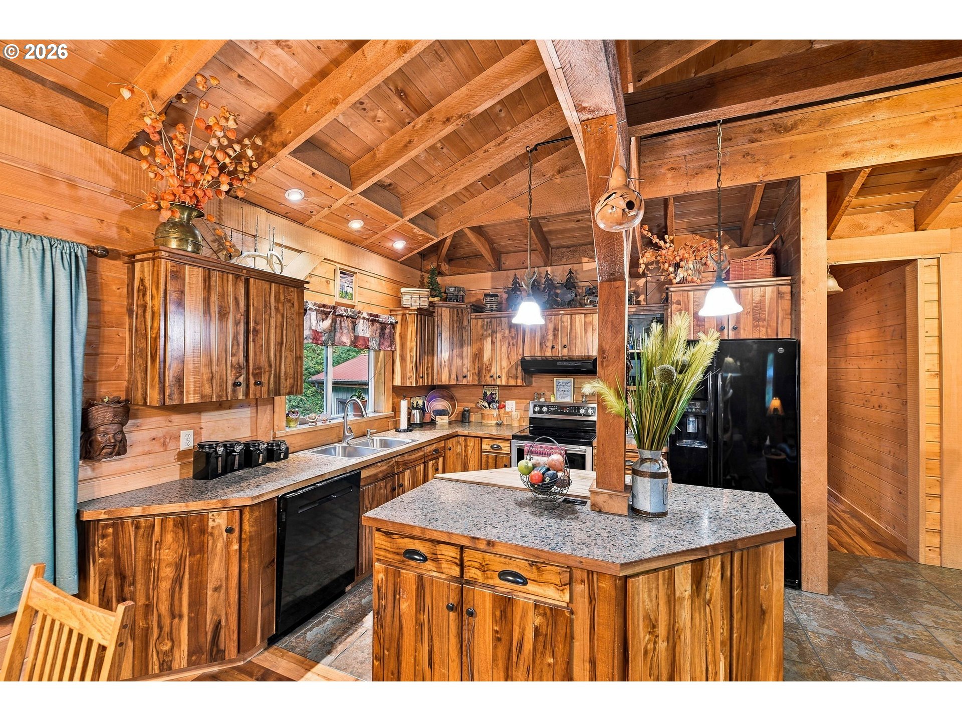 51256 Salmon Gulch Rd Property Photo 11