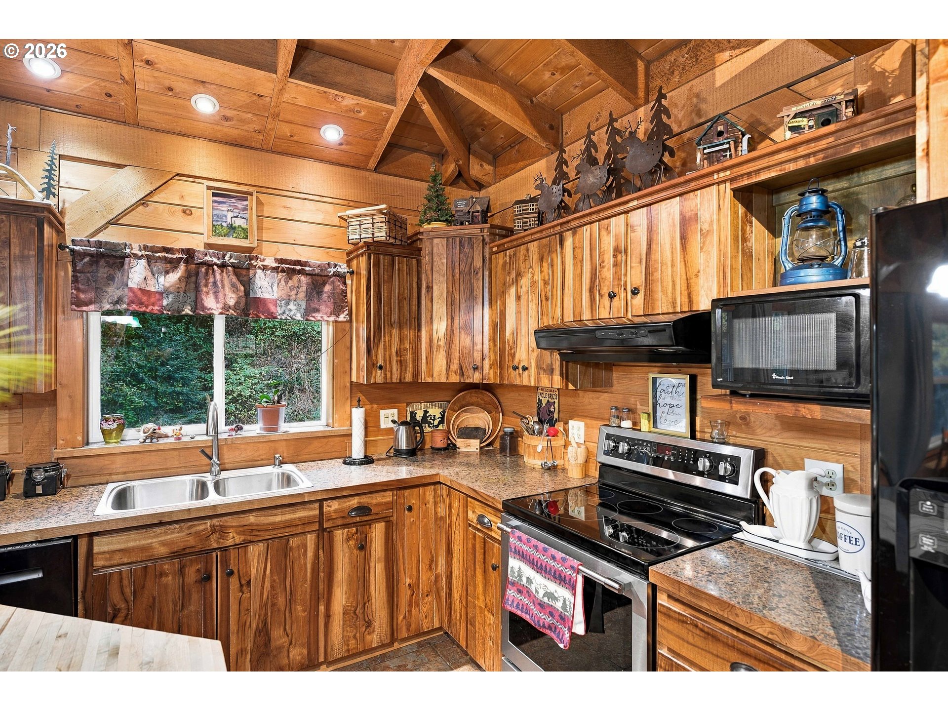 51256 Salmon Gulch Rd Property Photo 12