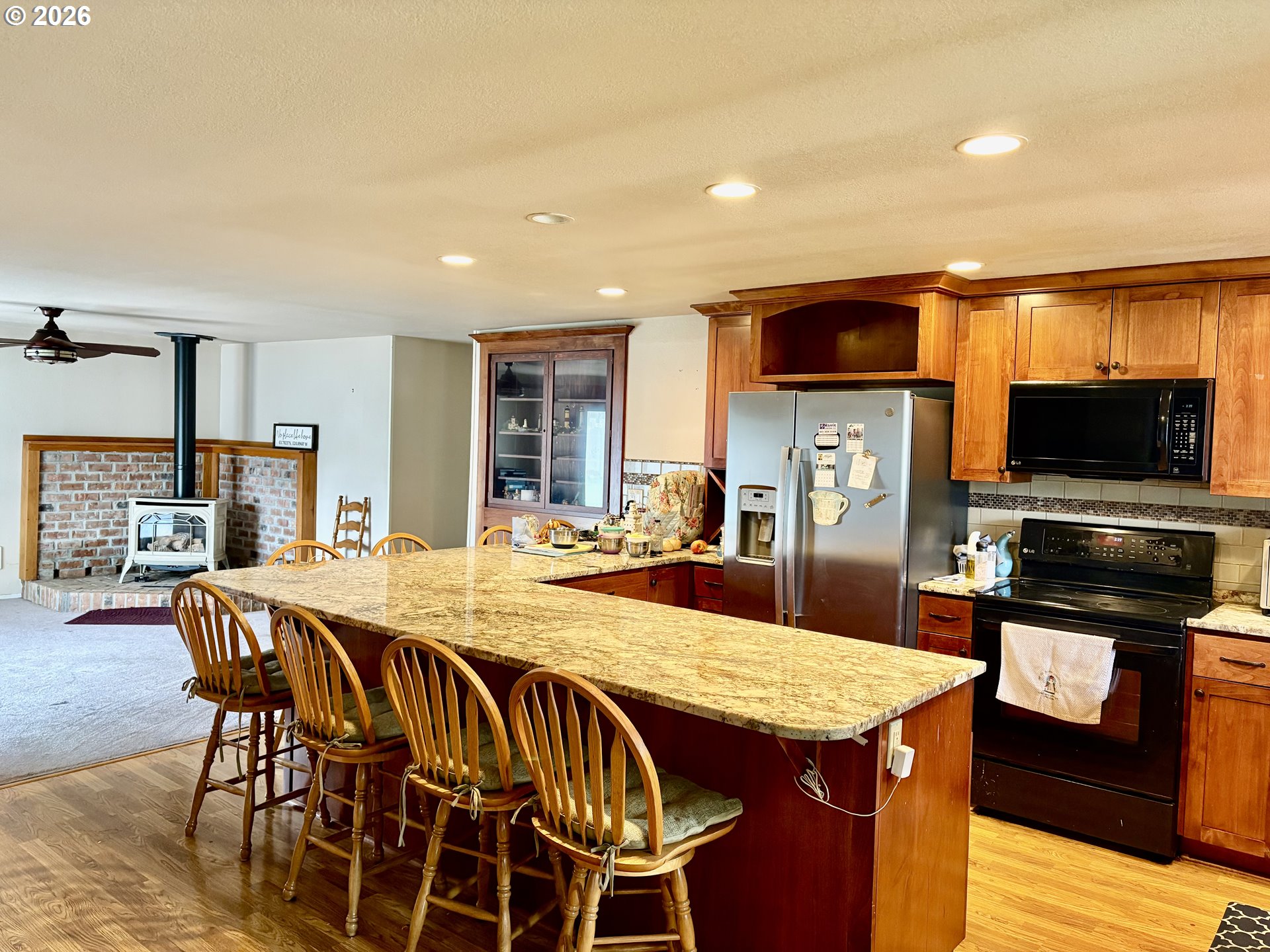 747 Evergreen Loop Property Photo 7