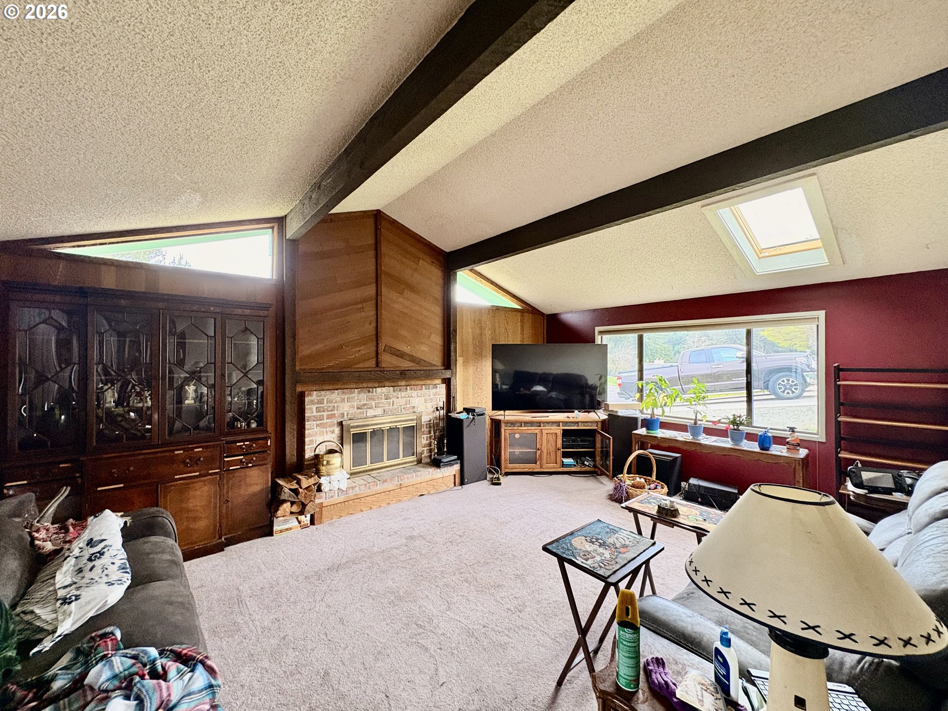 747 Evergreen Loop Property Photo 9