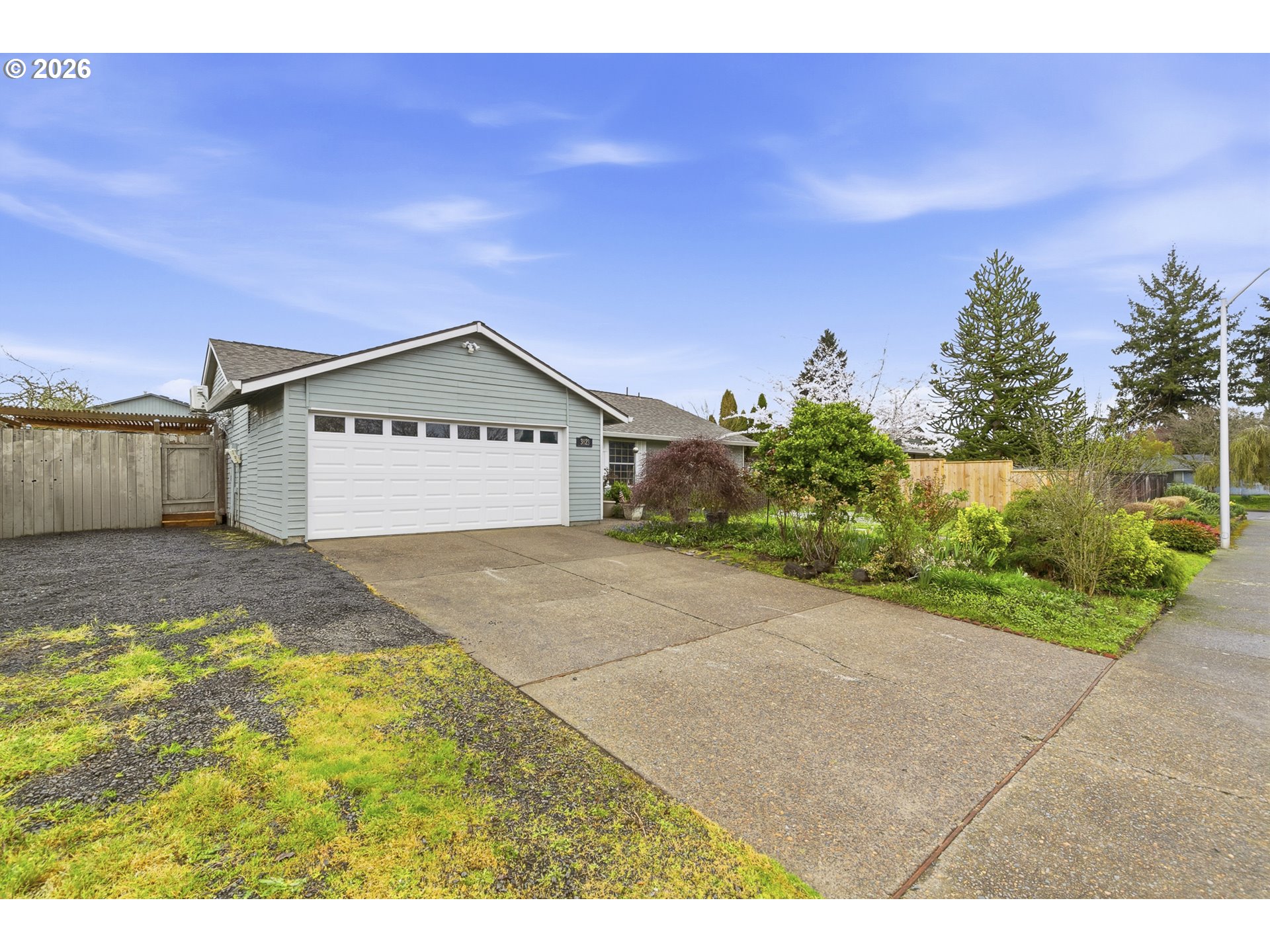 3823 Ne Lincoln St Property Photo 2