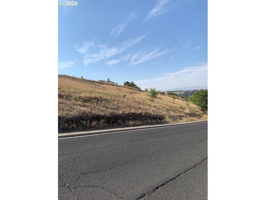 740 N Main St Property Photo 12