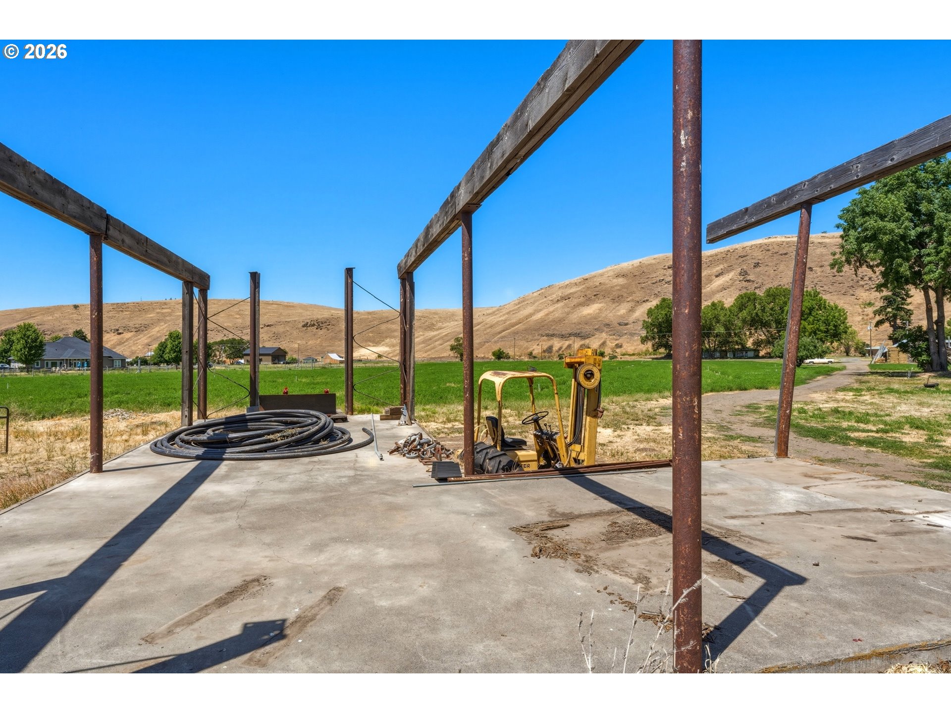 54884 Day Rd Property Photo 10