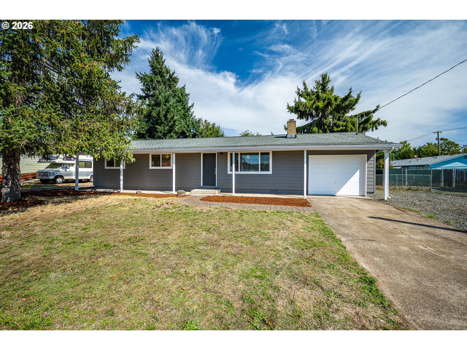 2027 Ohio St Property Photo 1