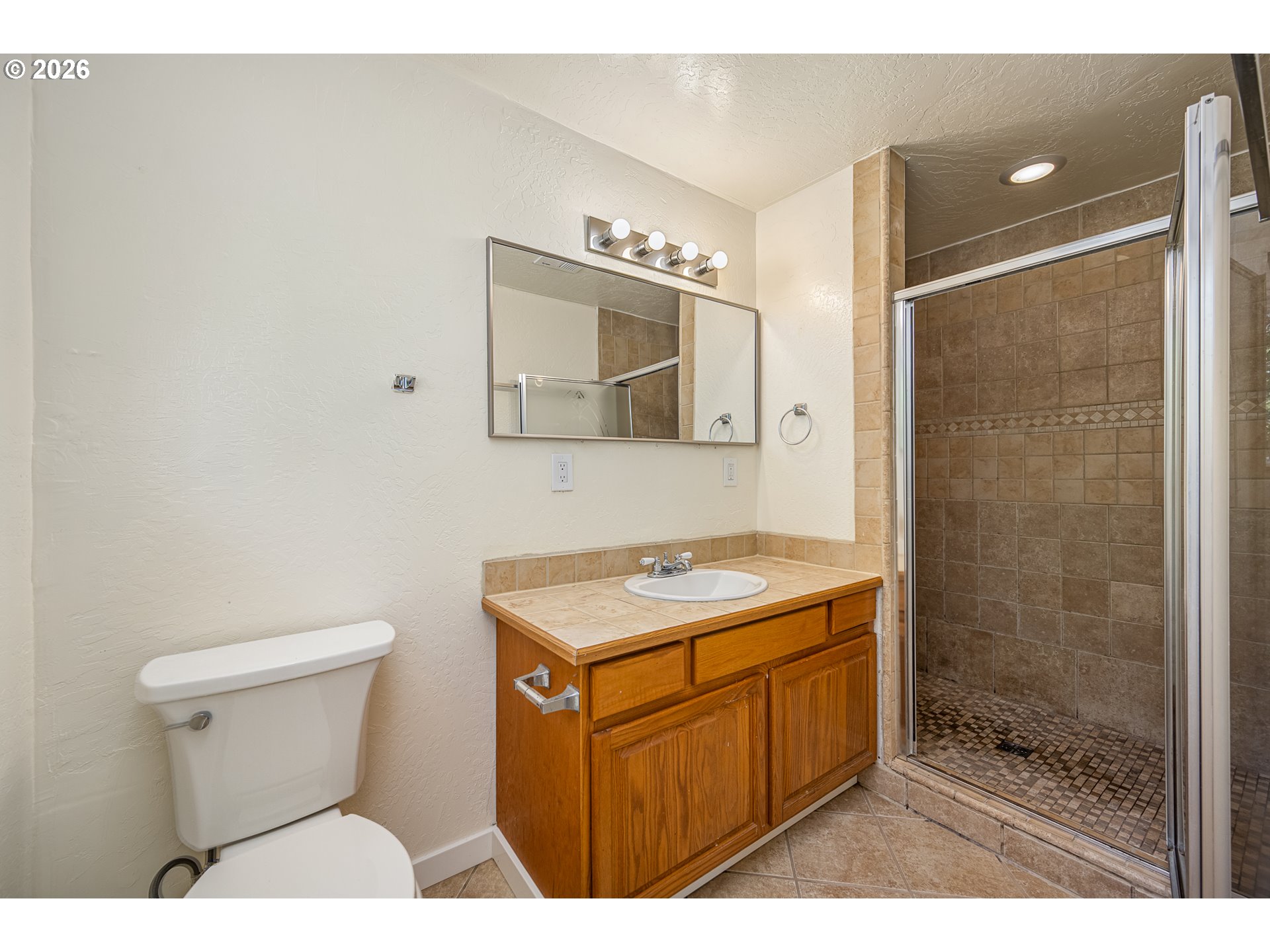 2027 Ohio St Property Photo 18