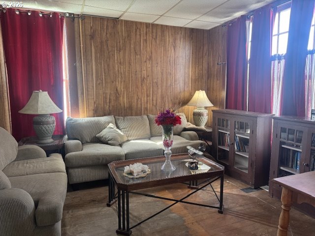 1787 Valley Ave Property Photo 8