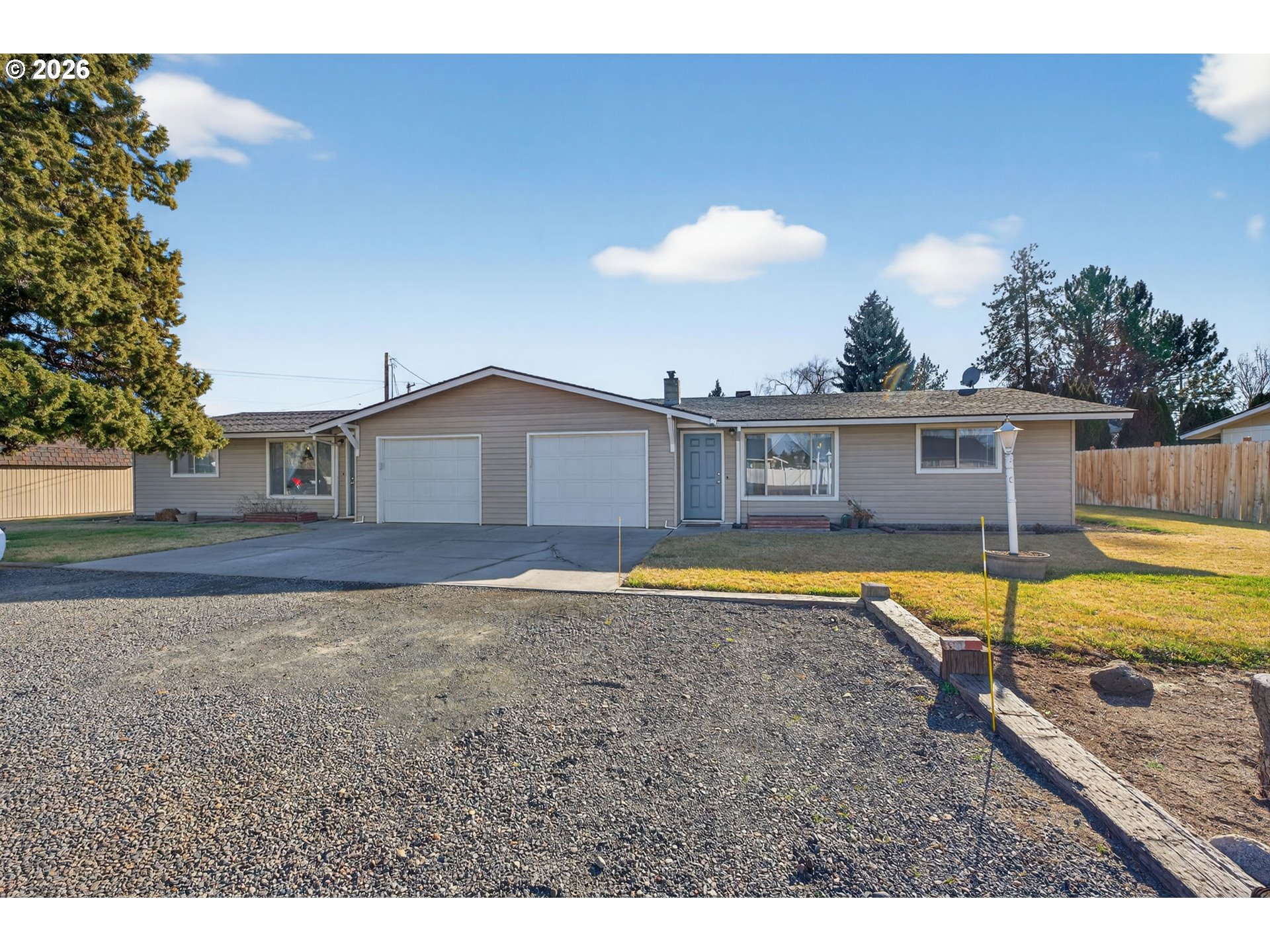 2412 Sw Wickiup Ave Property Photo 1