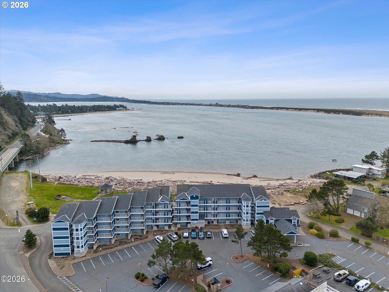 5201 SW HIGHWAY 101 Property Photo 1