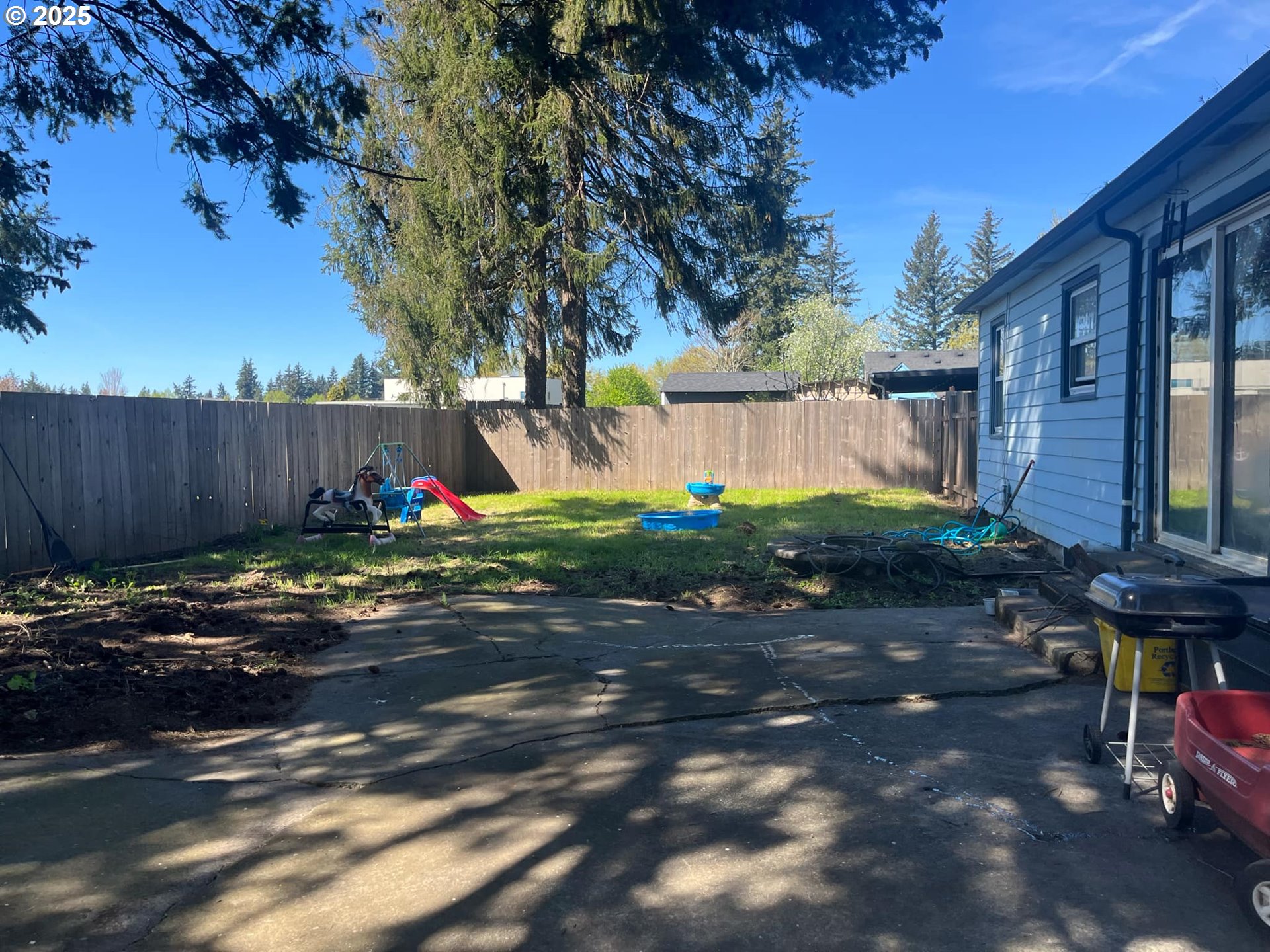 933 Se 174th Ave Property Photo 11