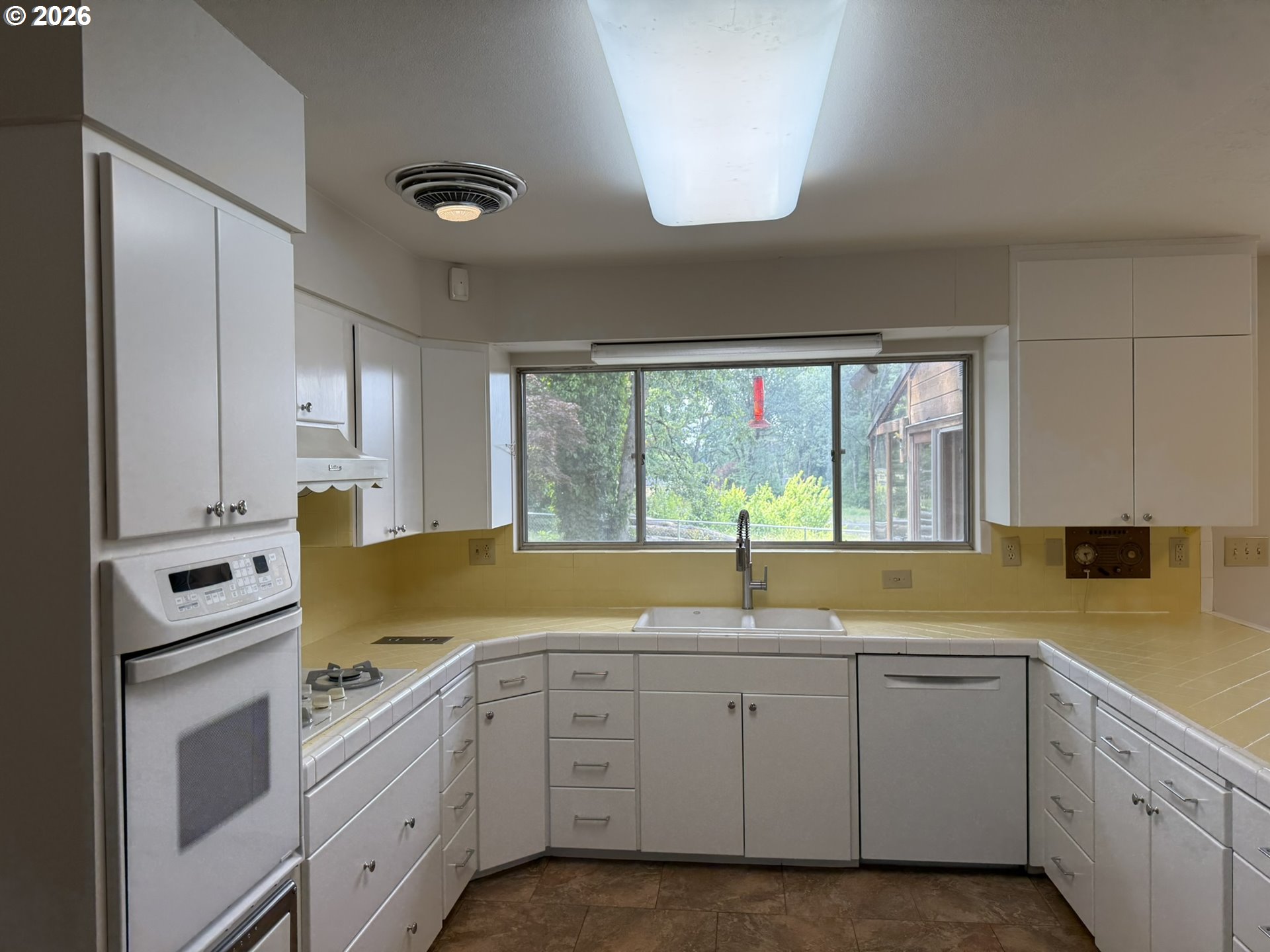 3110 Se Concord Rd Property Photo 10