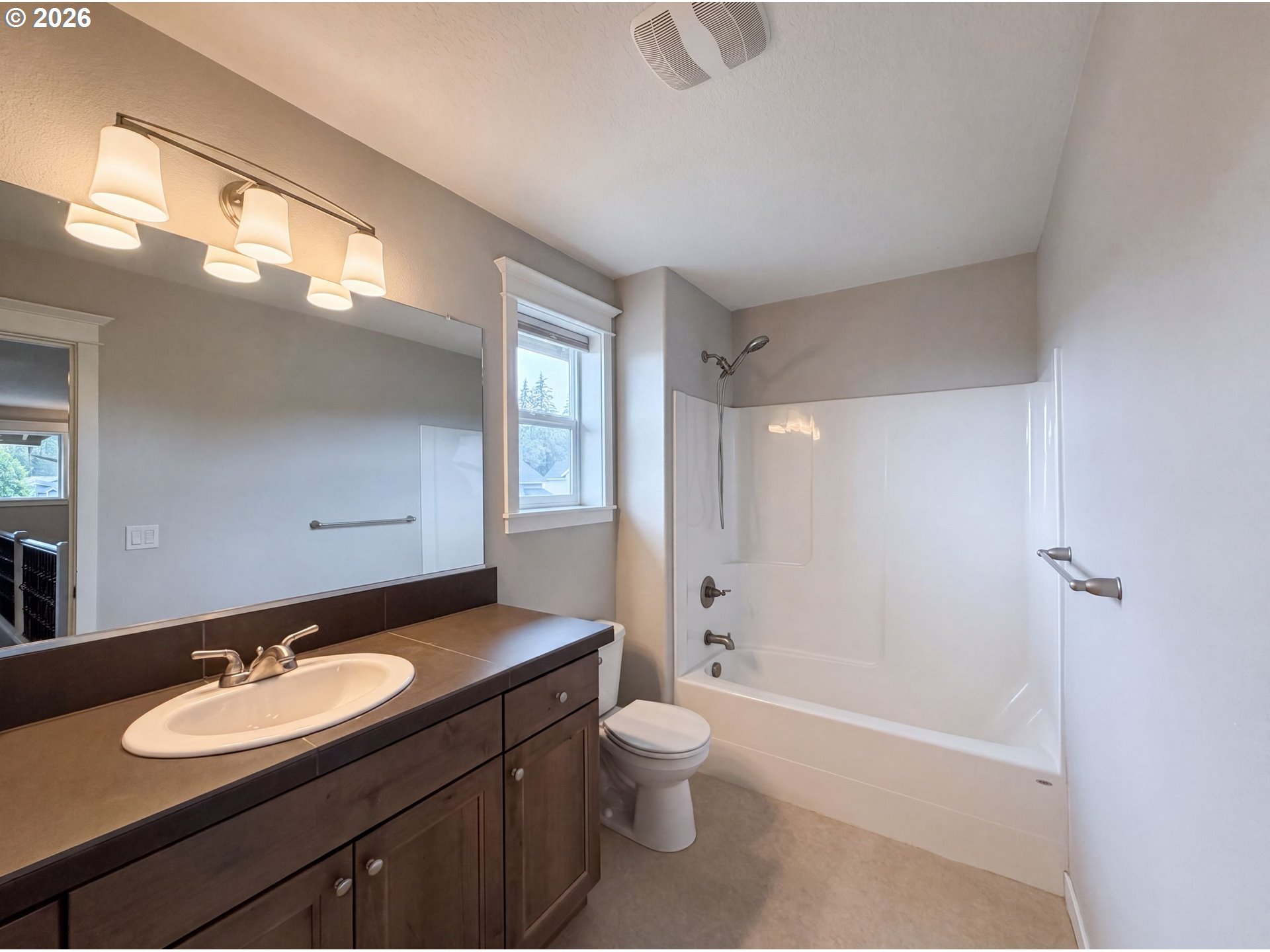 2958 Sw Redmond Hill Rd Property Photo 8
