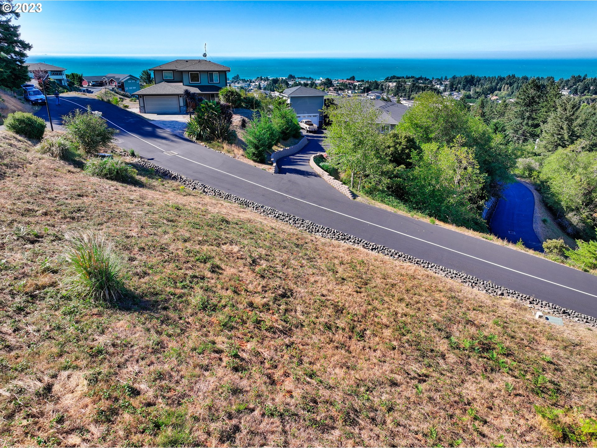 Pacific Terrace Dr Property Photo 1