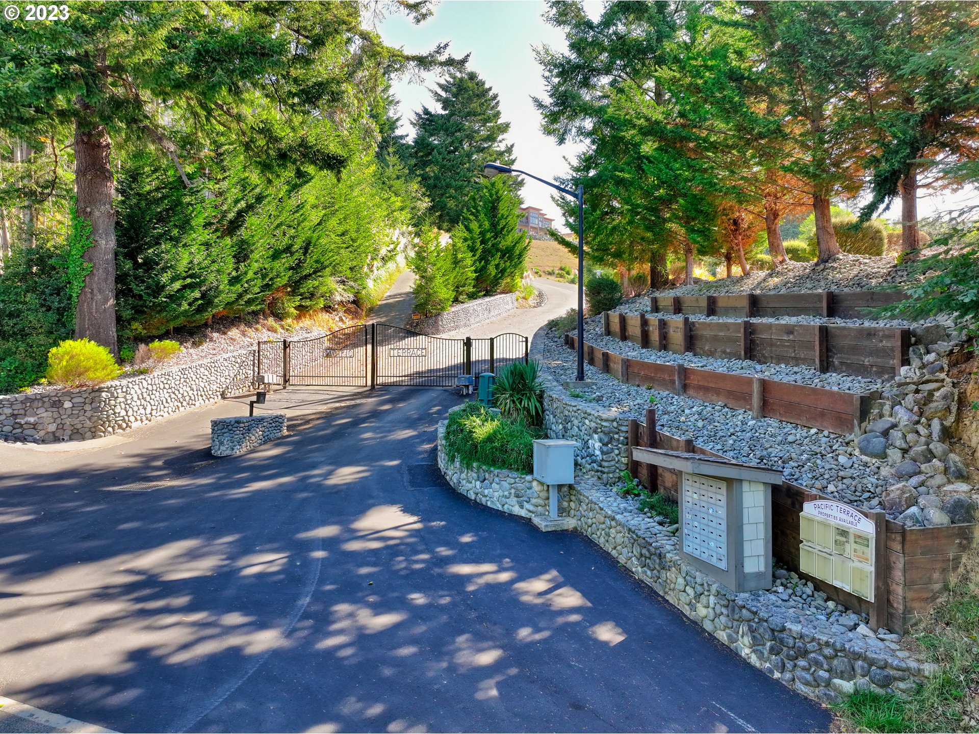 Pacific Terrace Dr Property Photo 2