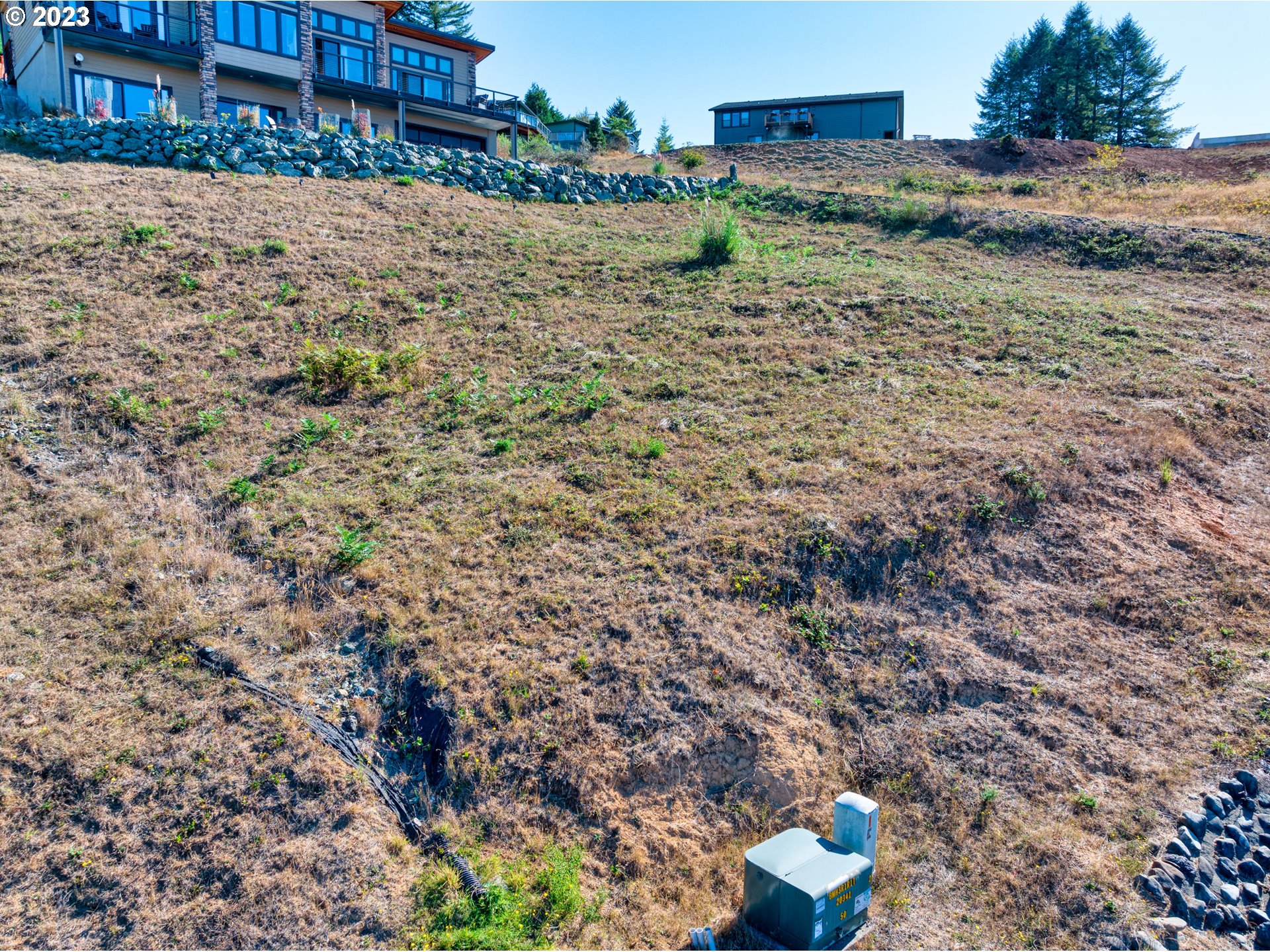 Pacific Terrace Dr Property Photo 3