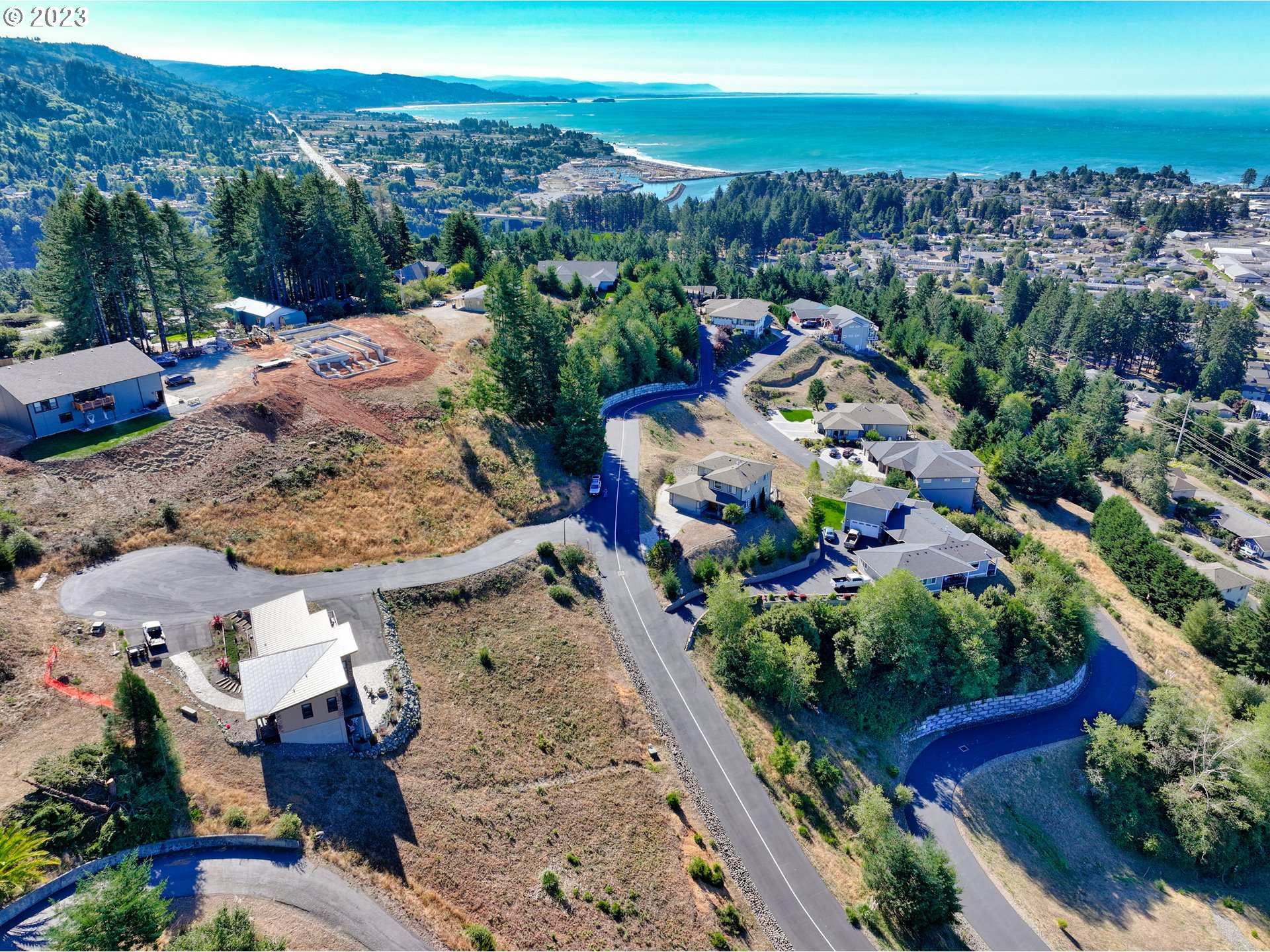 Pacific Terrace Dr Property Photo 11