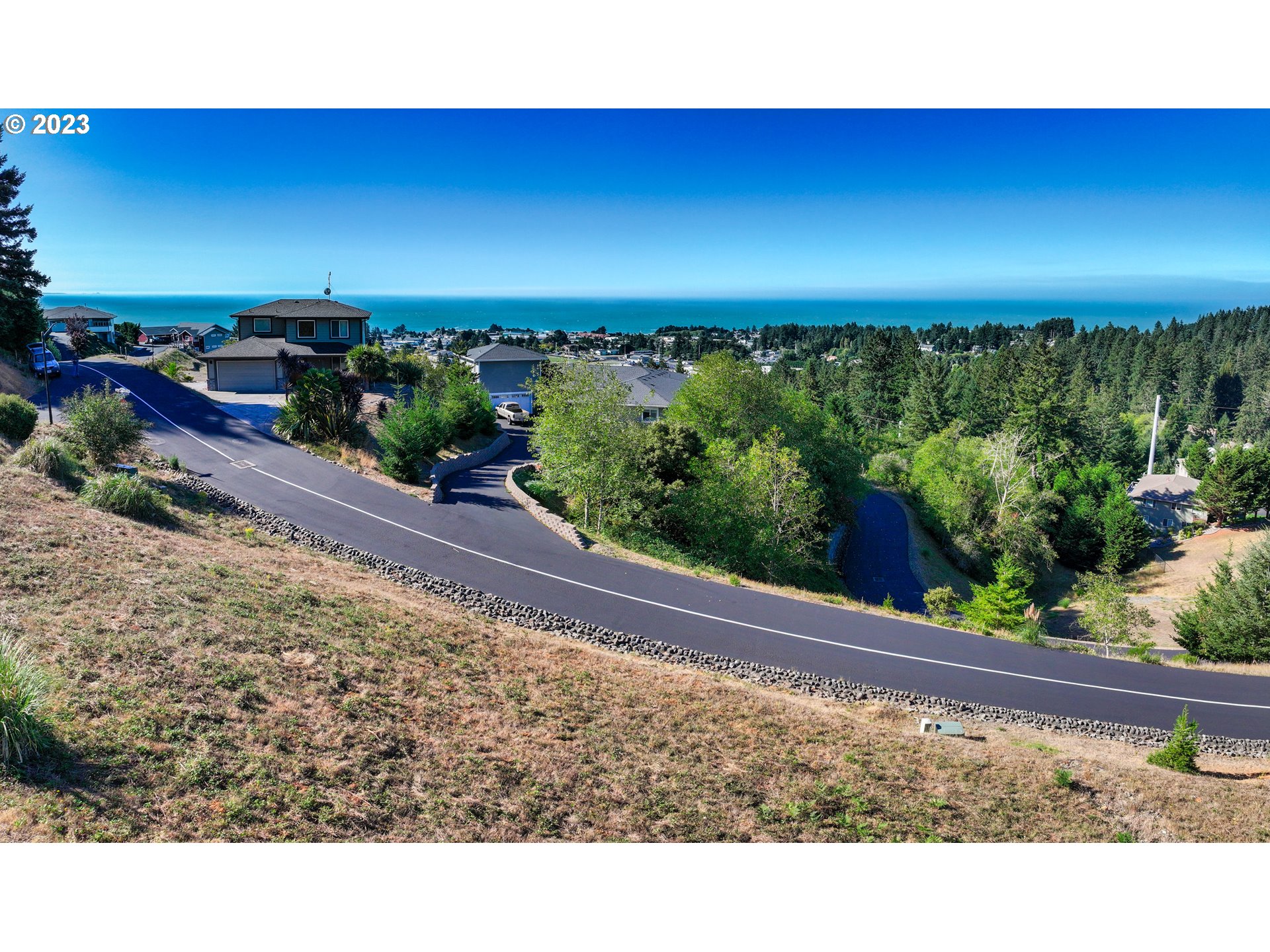 Pacific Terrace Dr Property Photo 14