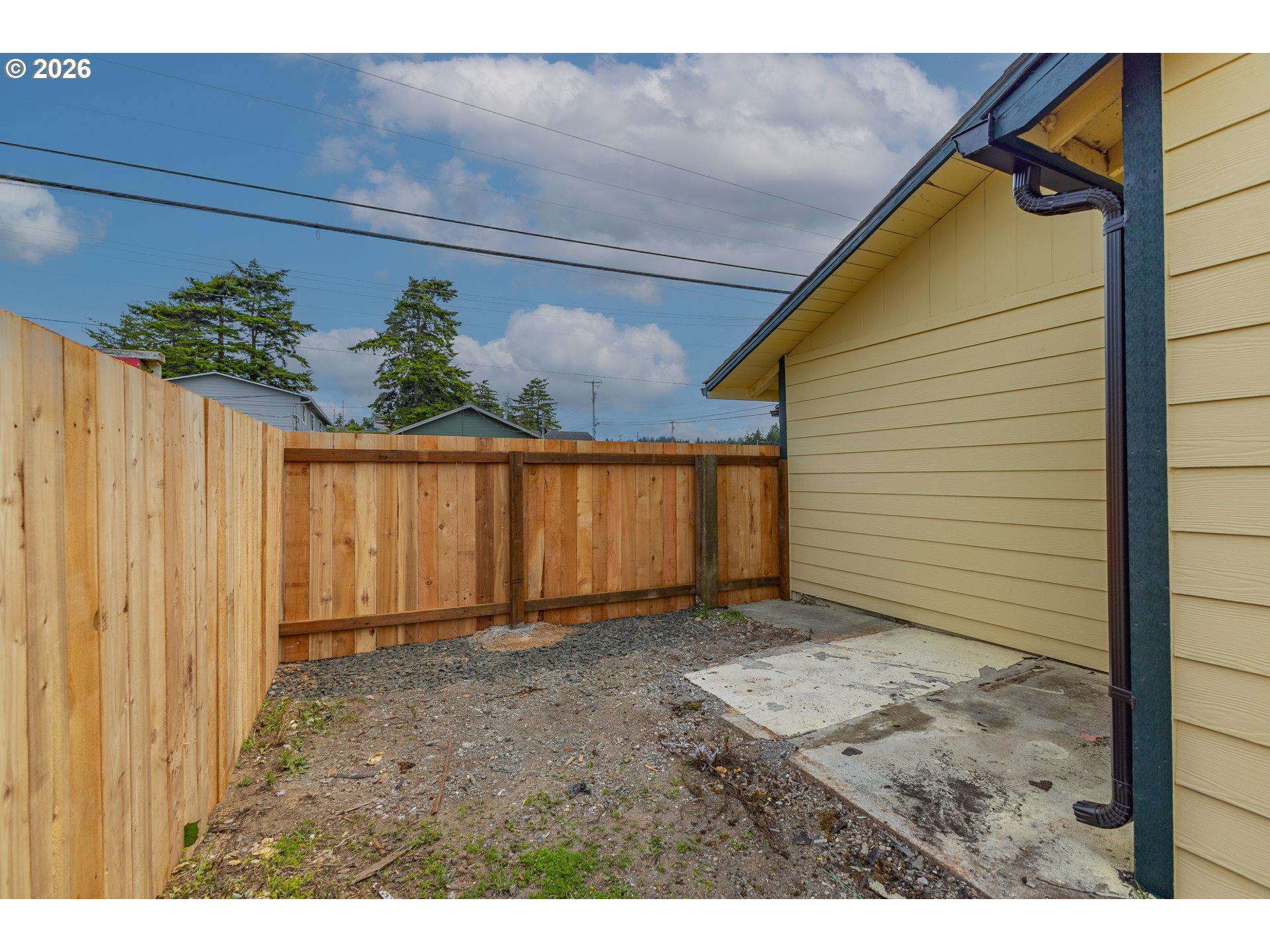 220 N Wasson St Property Photo 3