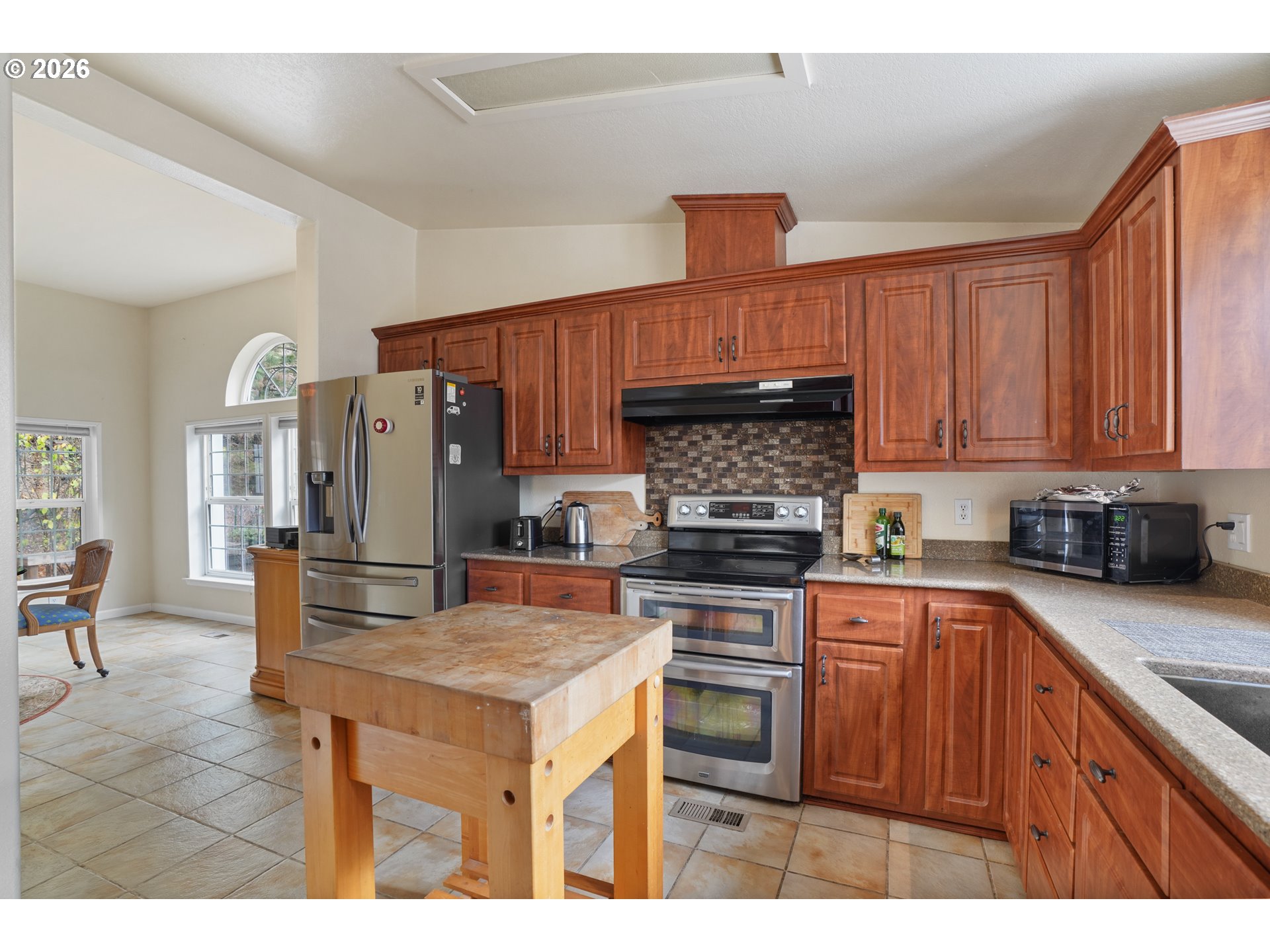 100 Cherry Hill Dr Property Photo 18