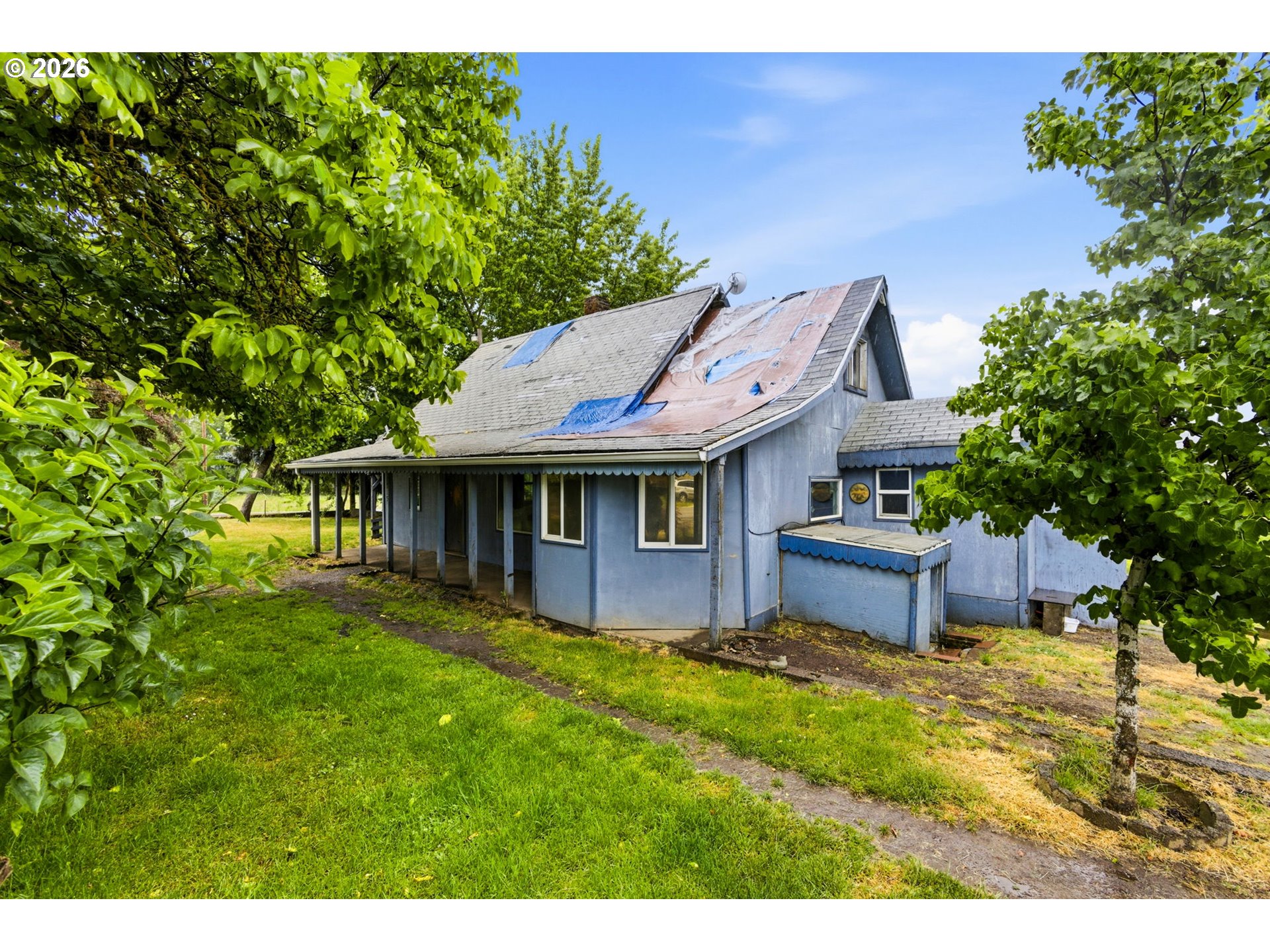 1715 Cascade Dr Property Photo 1