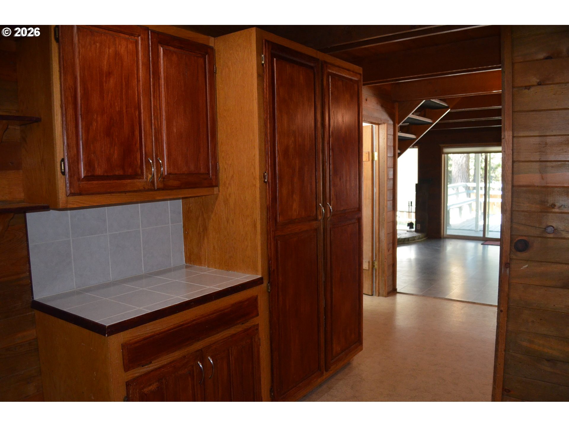 132 Ozmar Ln Property Photo 6