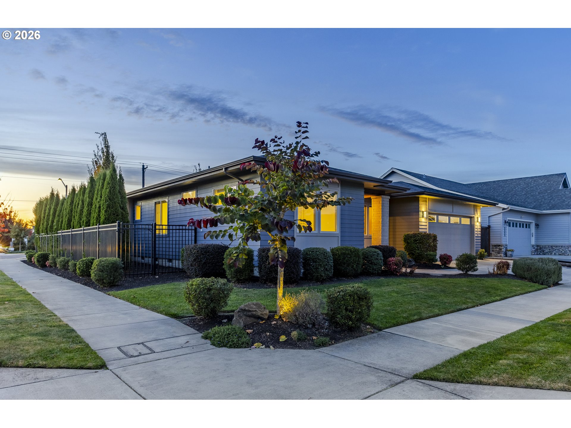 3812 Siletz St Property Photo 3